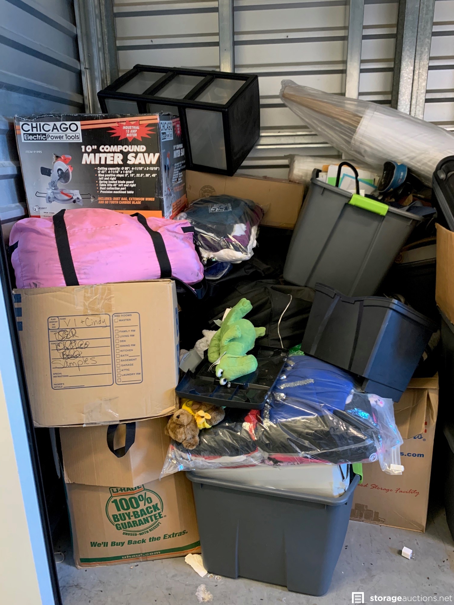 Storage auction 12280 at US Storage CentersCarson Street