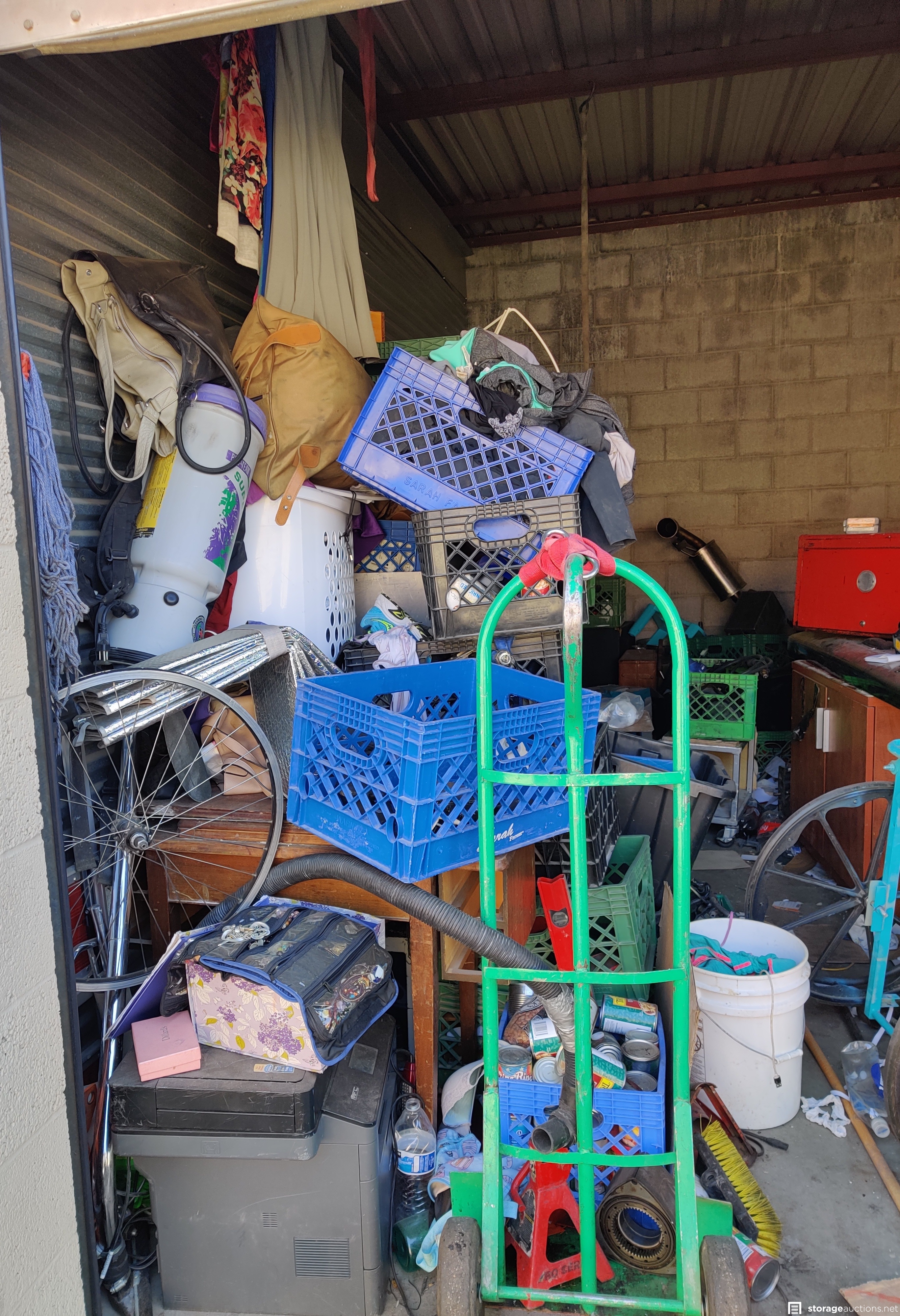 Storage auction 15020 at US Storage Centers Grand Ave