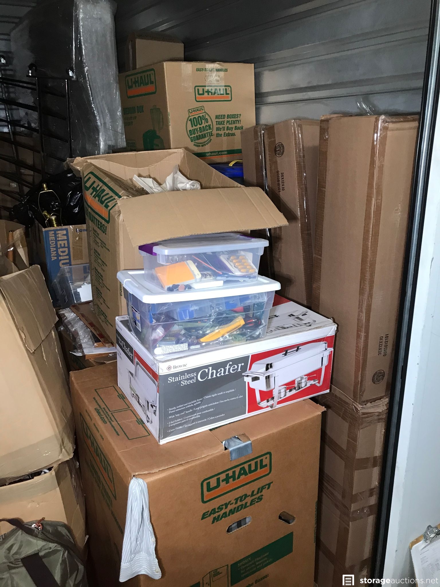 Storage auction 17678 at Price Self Storage La Brea