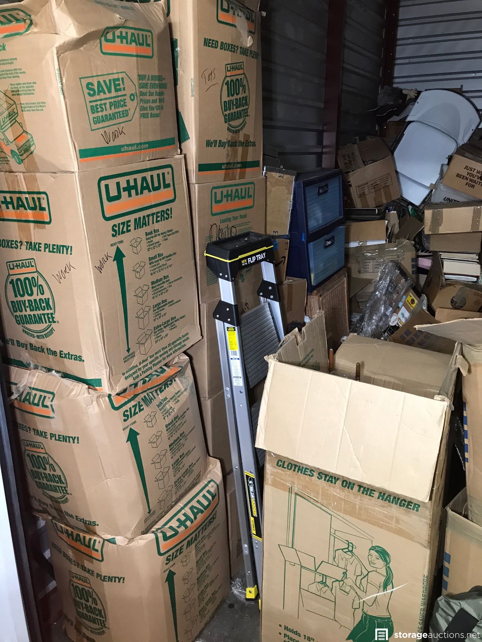 Storage auction 17678 at Price Self Storage La Brea