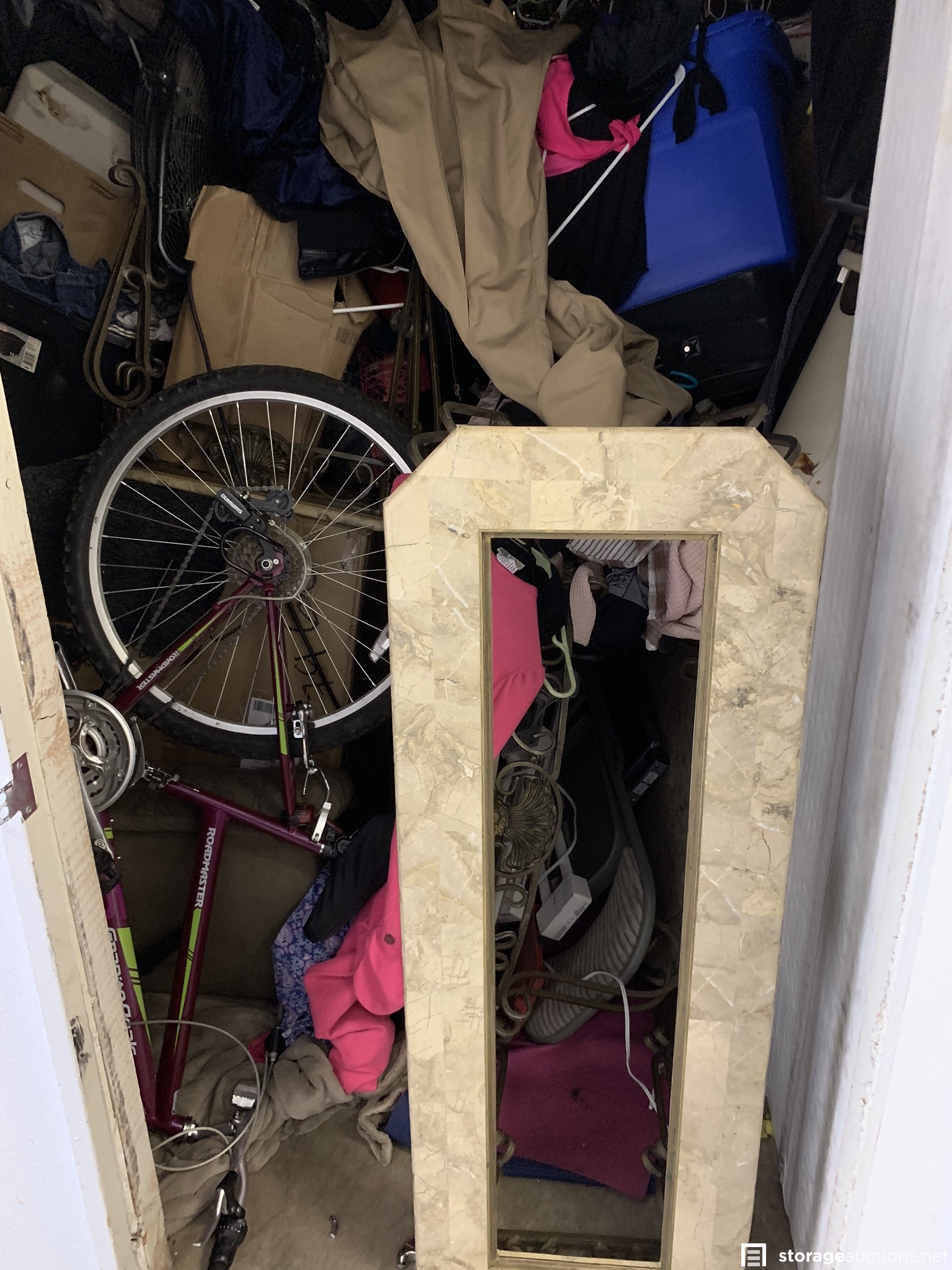 Storage auction 18573 at AAmerican Self Storage El Cajon