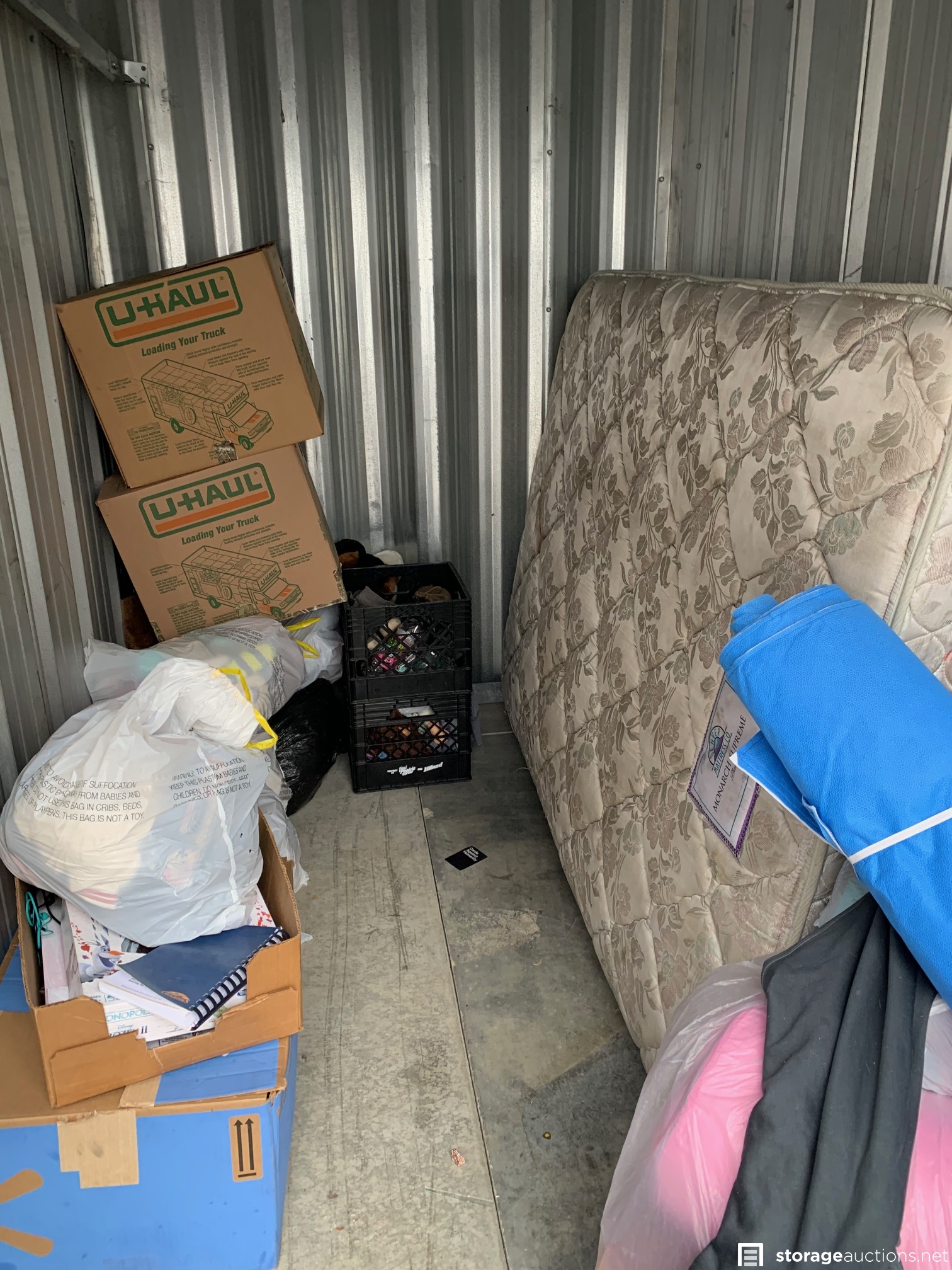 Storage auction 19129 at Big Red Self Storage Central