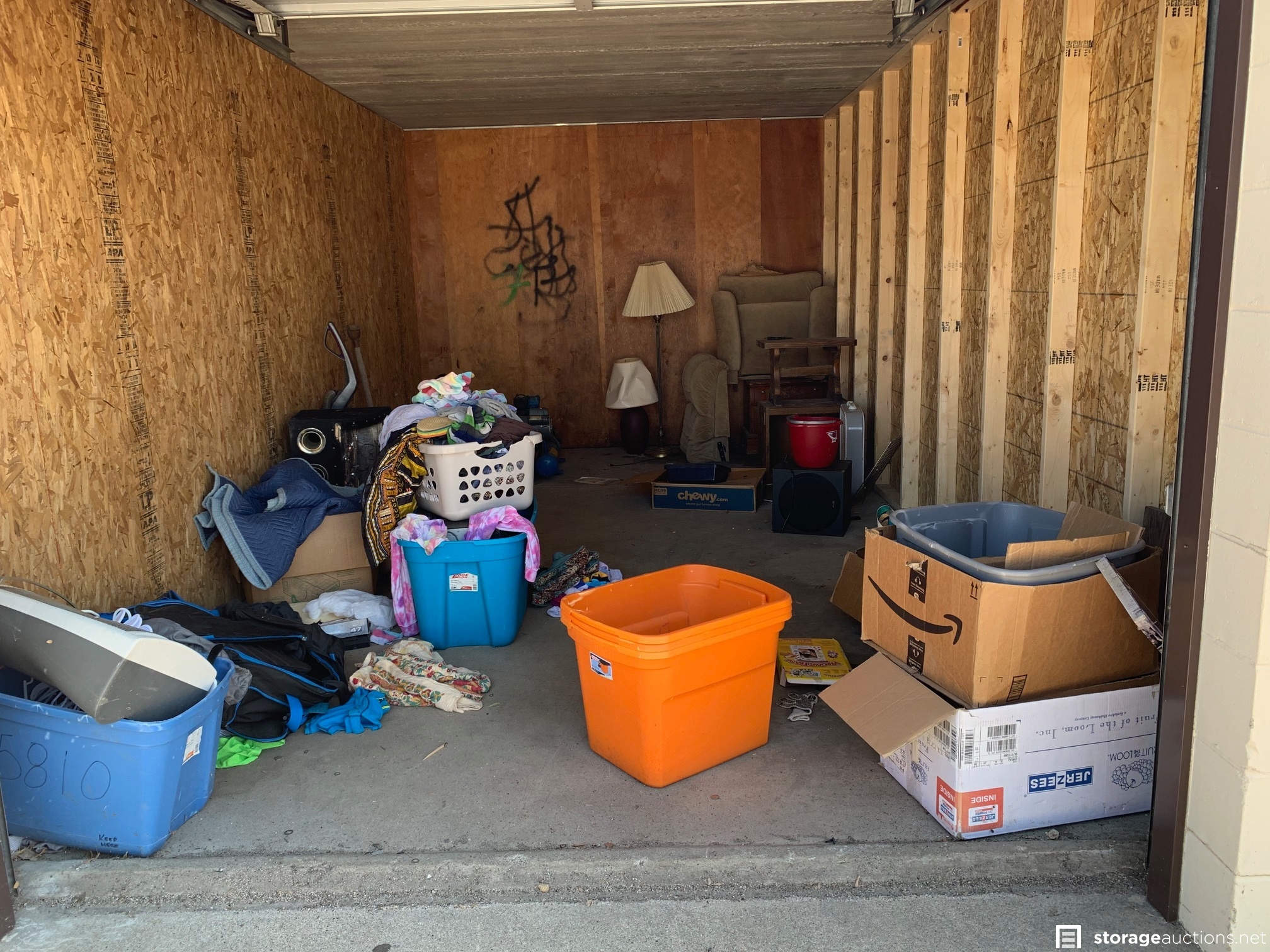 Storage auction 20140 at Big Red Self Storage Central