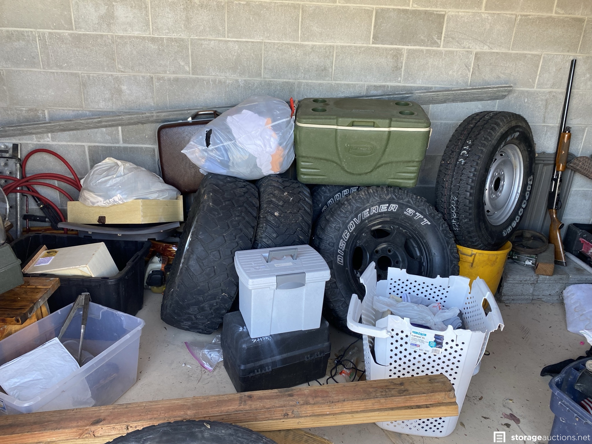 Storage auction 23723 at K4 Storage Grand Island Locust