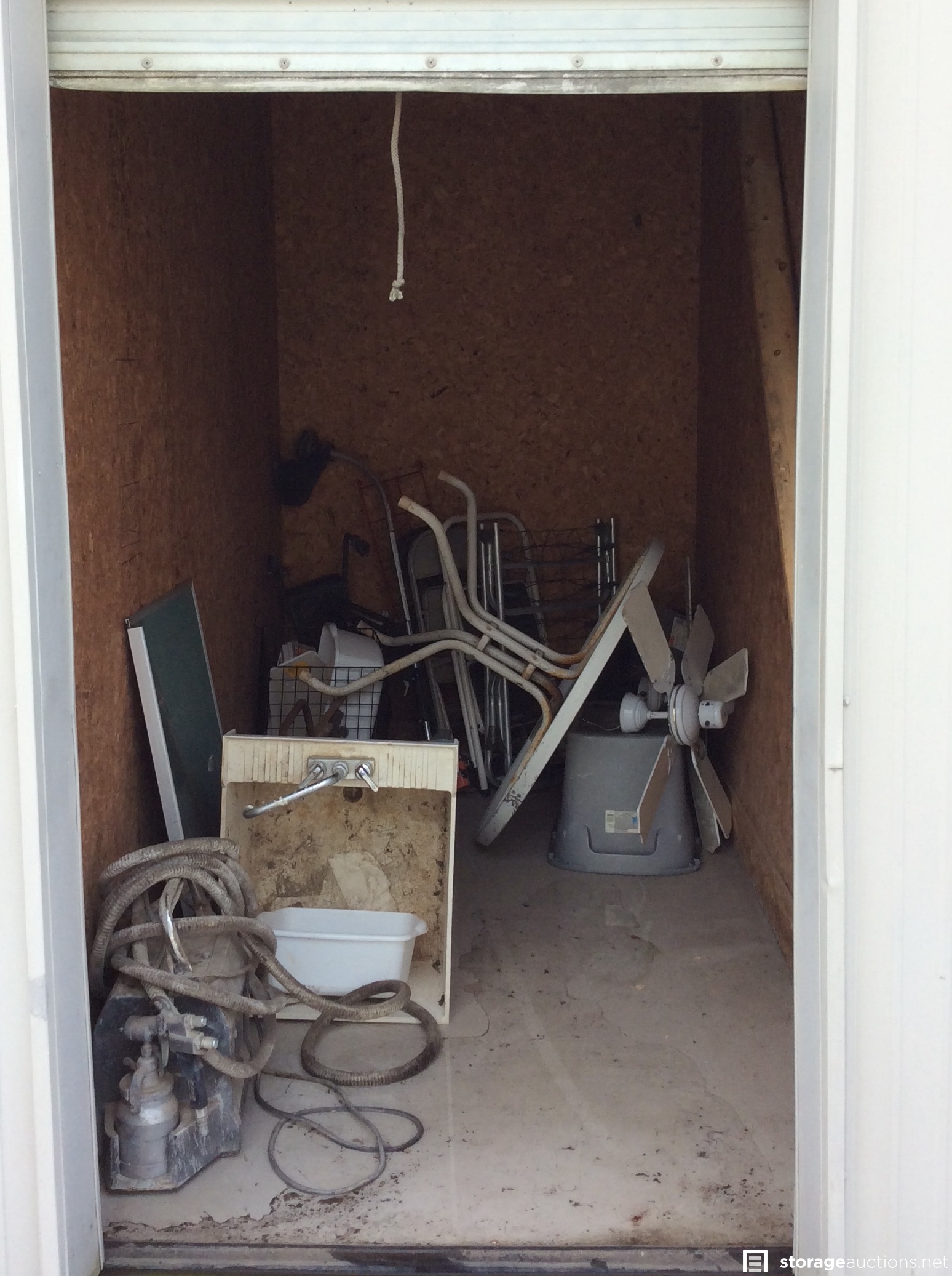 Storage auction 25543 at Maxwell Avenue Mini Storage