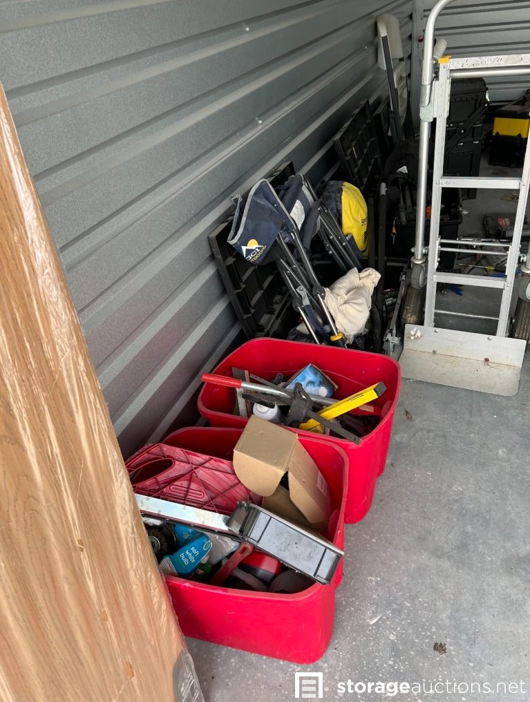 Storage auction 27341 at LockBox Storage Council Bluffs