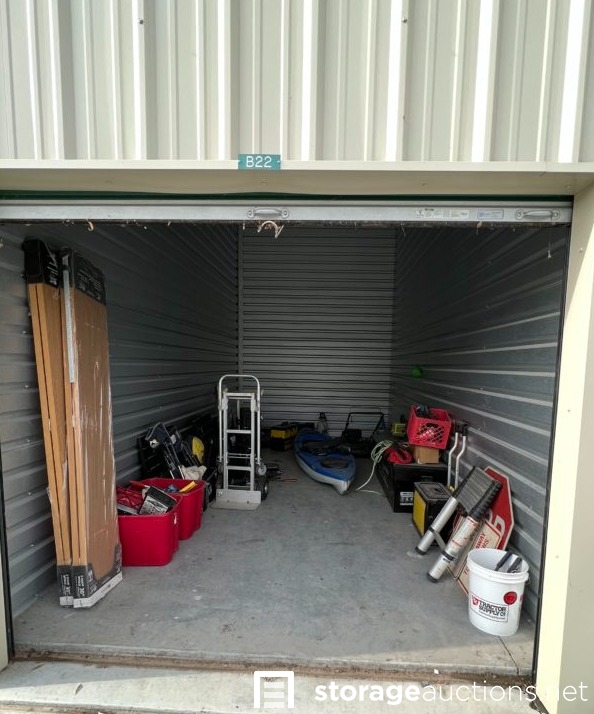 Storage auction 27341 at LockBox Storage Council Bluffs