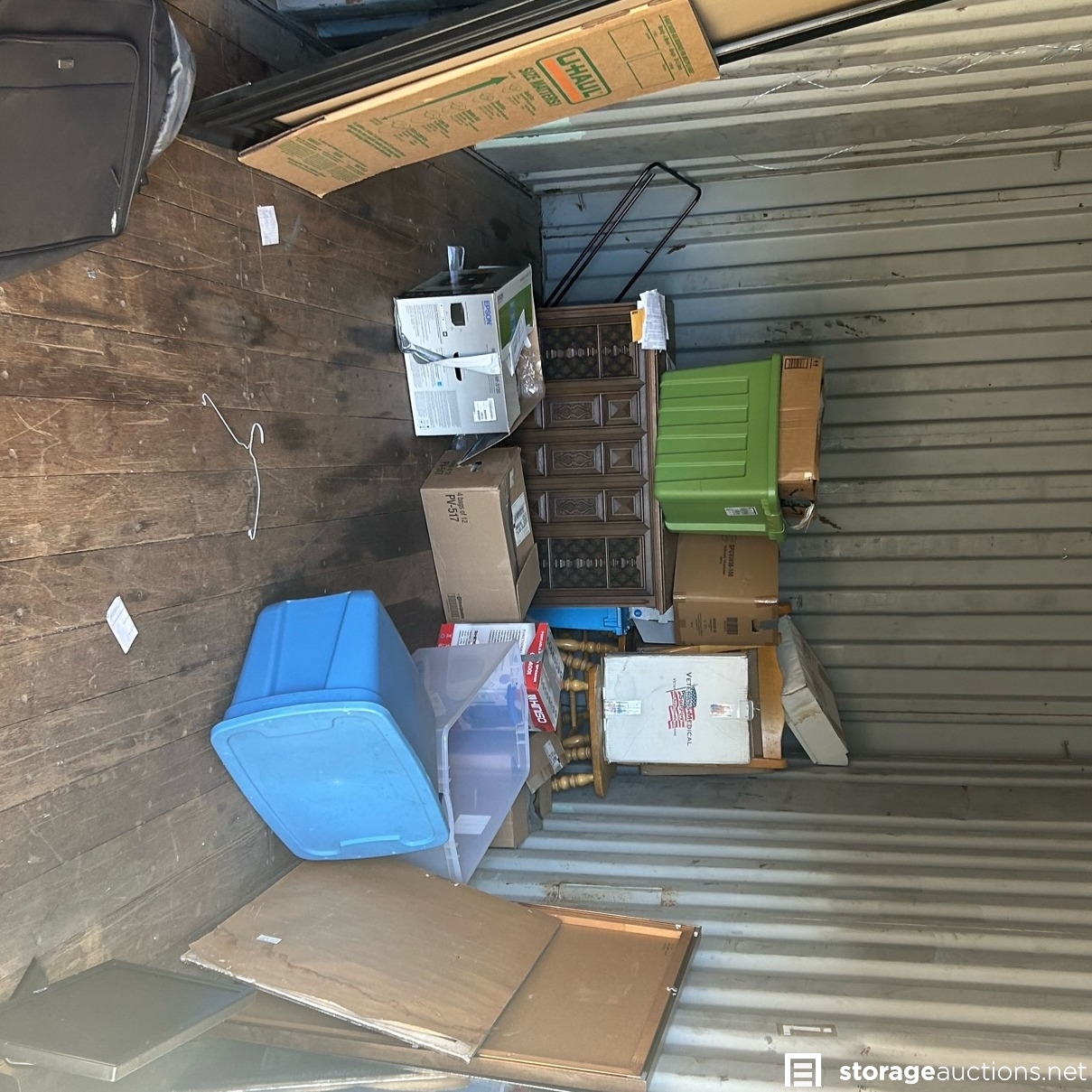 Storage auction 28686 at Arlington Self Storage