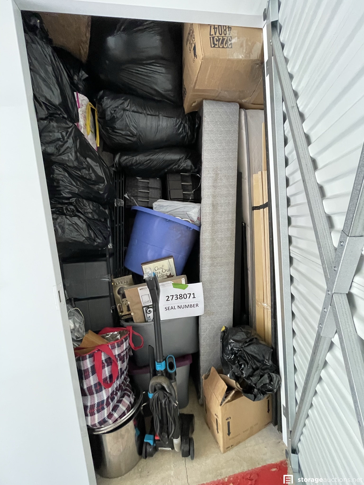 Storage auction 31205 at Store Here Self Storage