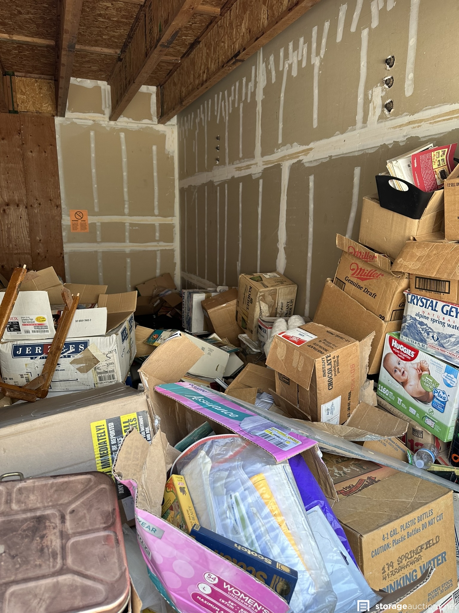 Storage auction 31653 at AAmerican Self Storage El Cajon