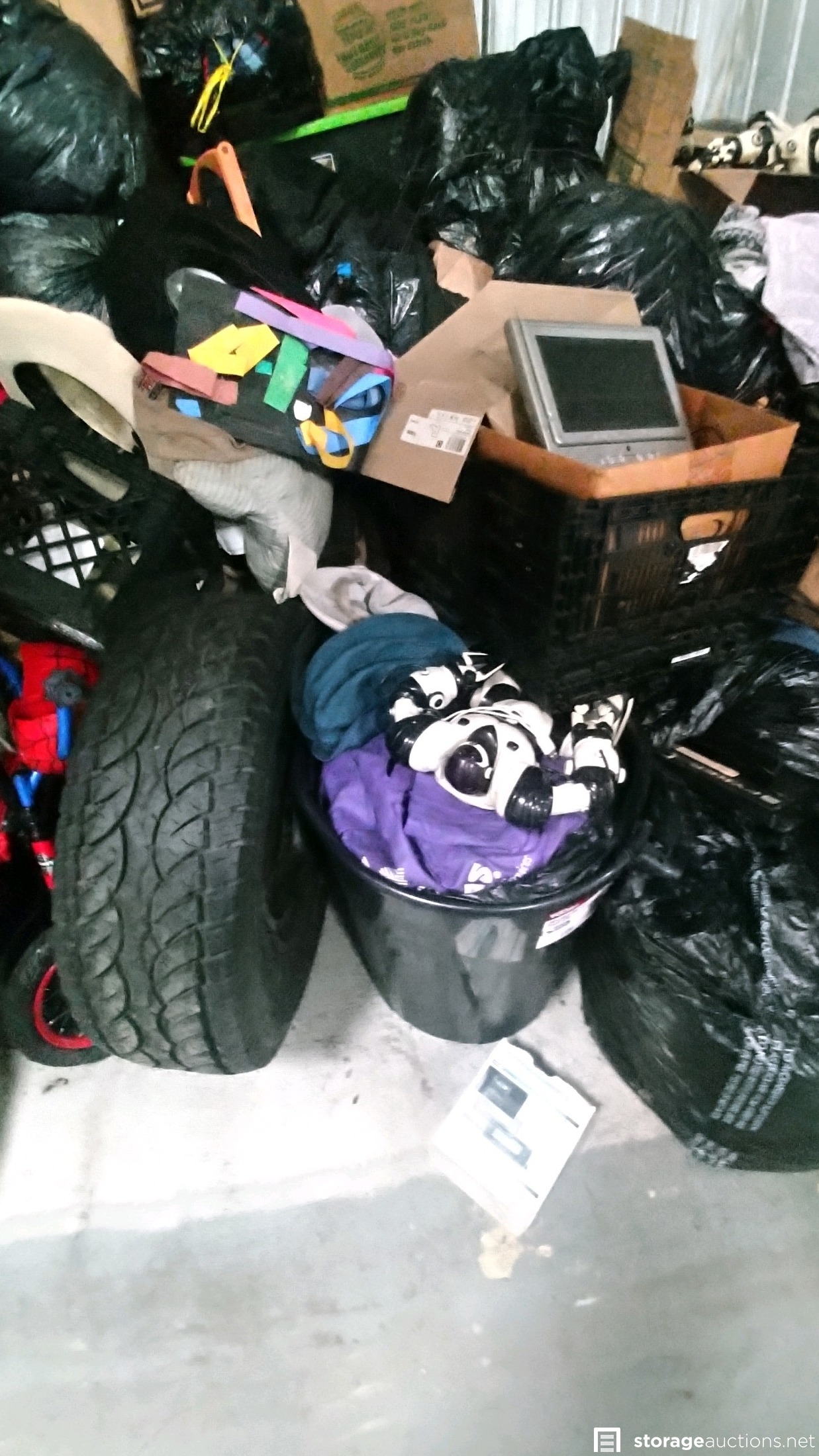 Storage auction 32574 at STORE HERE SELF STORAGE