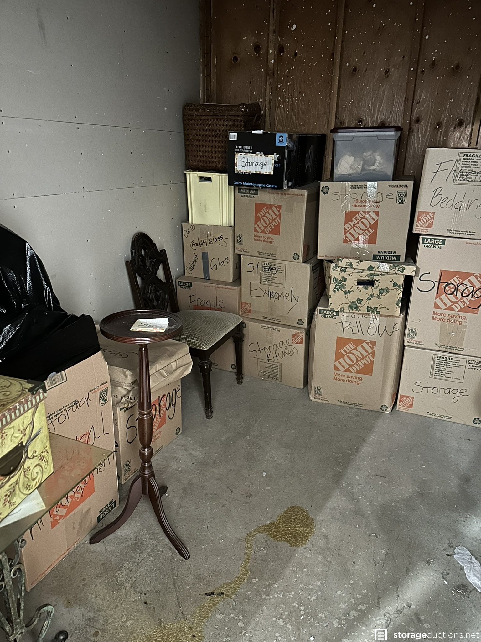 Storage auction 32906 at AAmerican Self Storage El Cajon