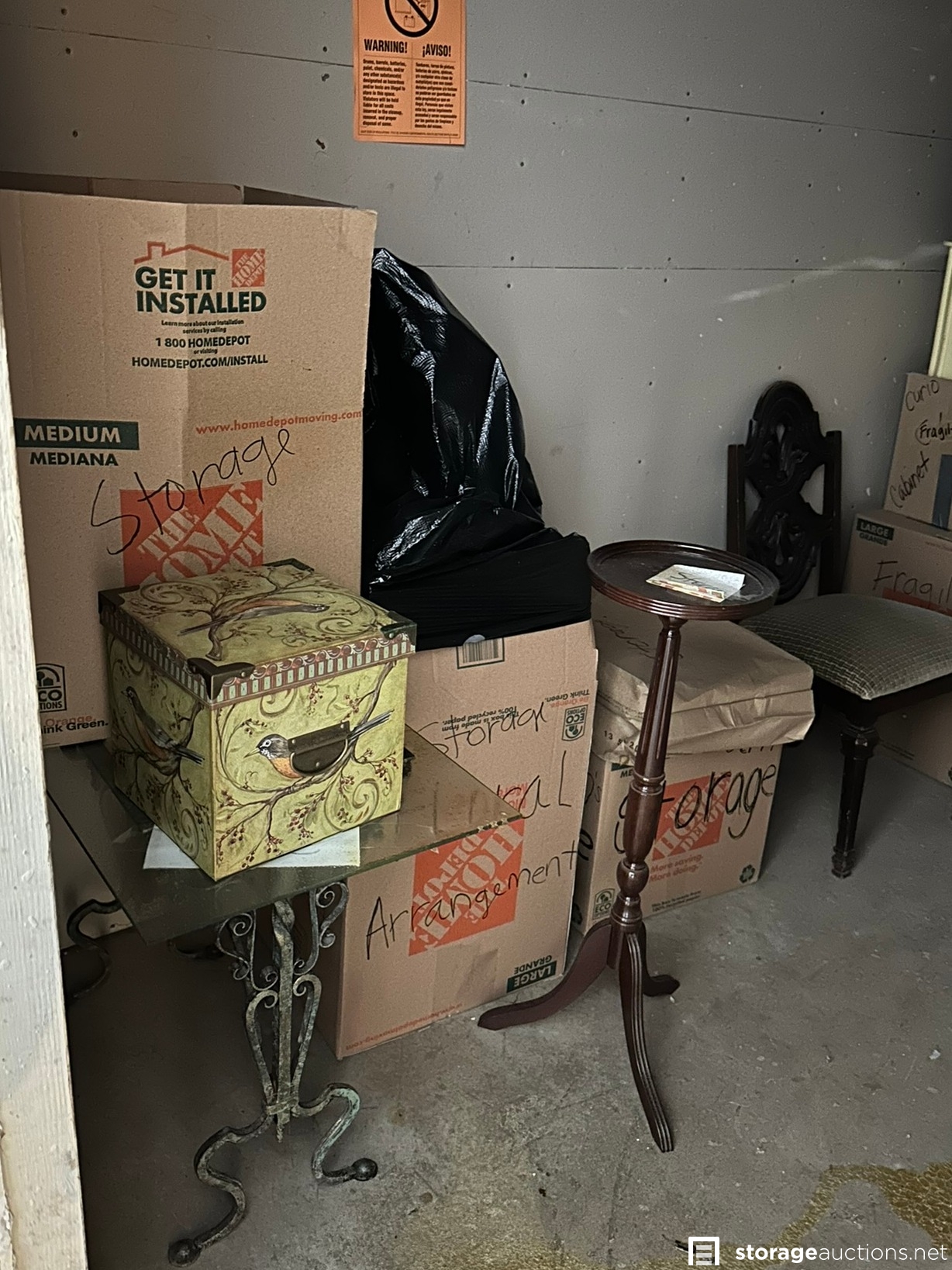 Storage auction 32906 at AAmerican Self Storage El Cajon