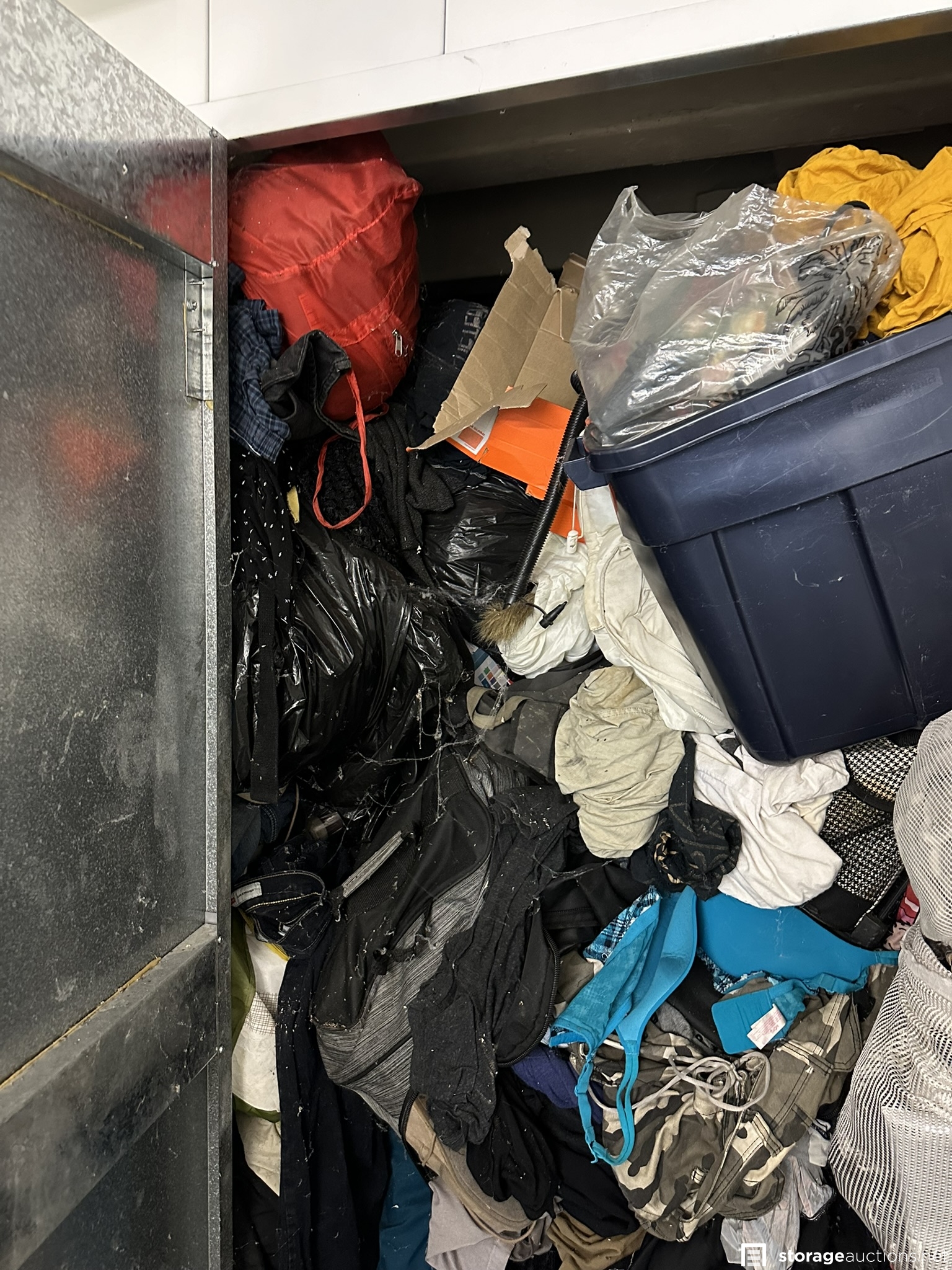 Storage auction 32914 at AAmerican Self Storage El Cajon