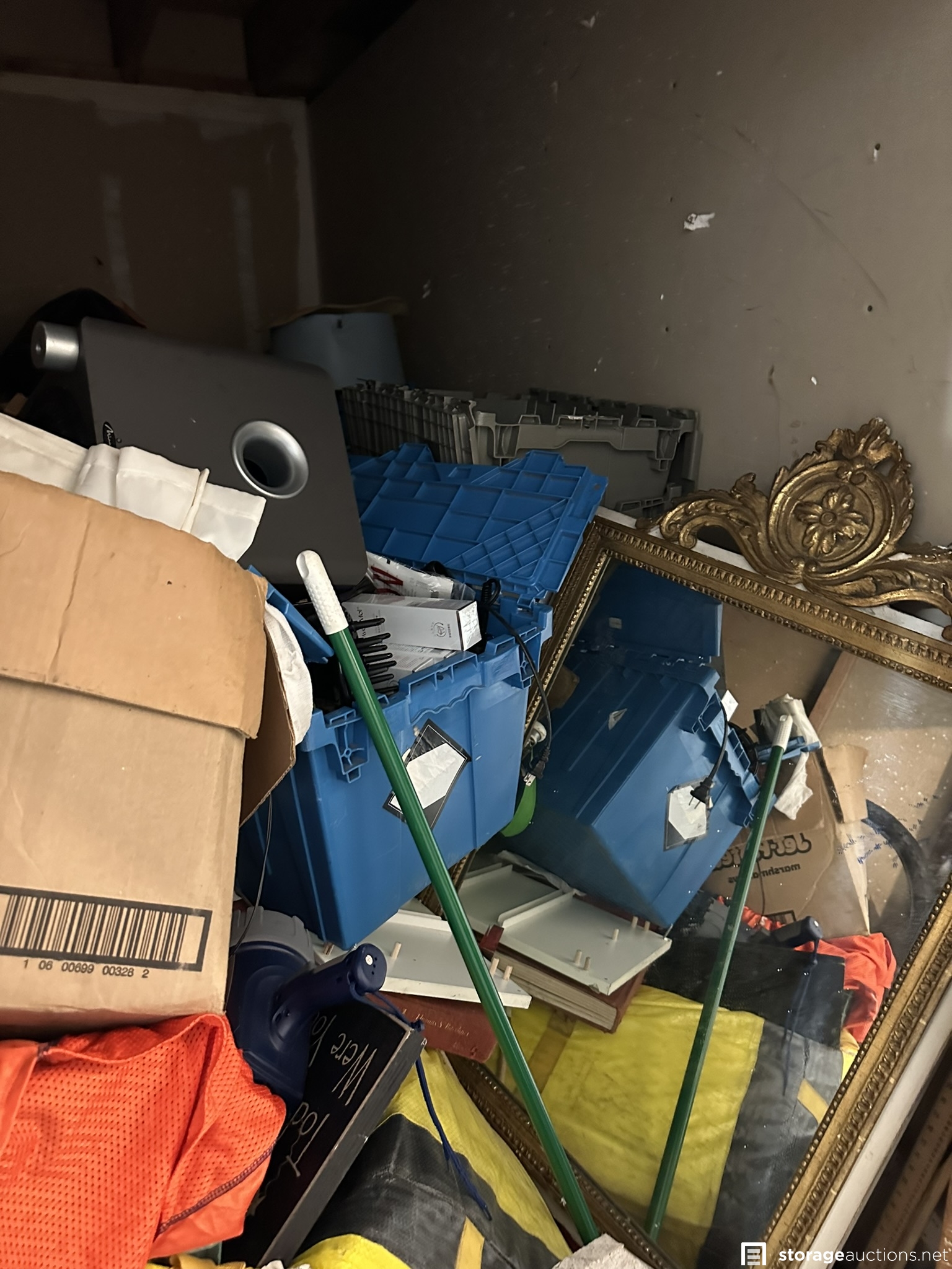 Storage auction 32909 at AAmerican Self Storage El Cajon