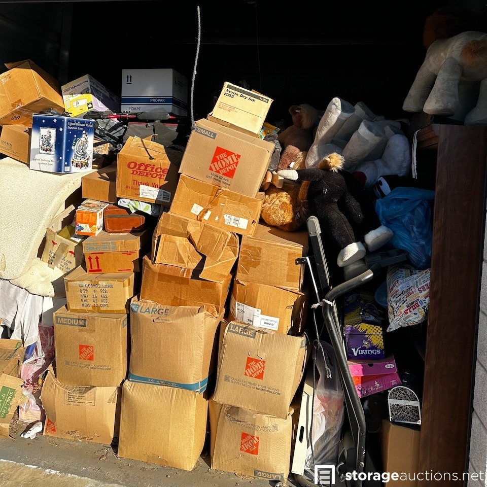 Storage auction 33600 at A Storage Place Yucaipa
