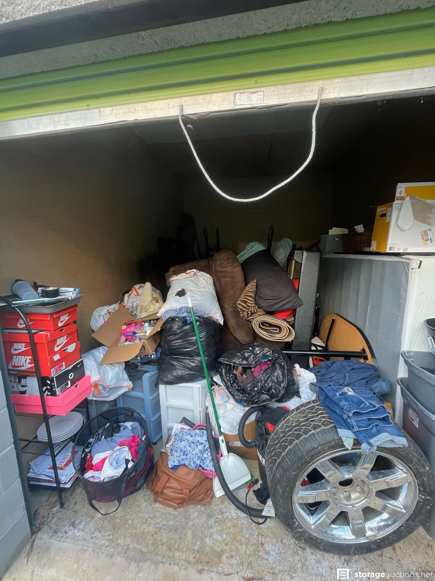 Storage auction 33858 at Store Here Self Storage