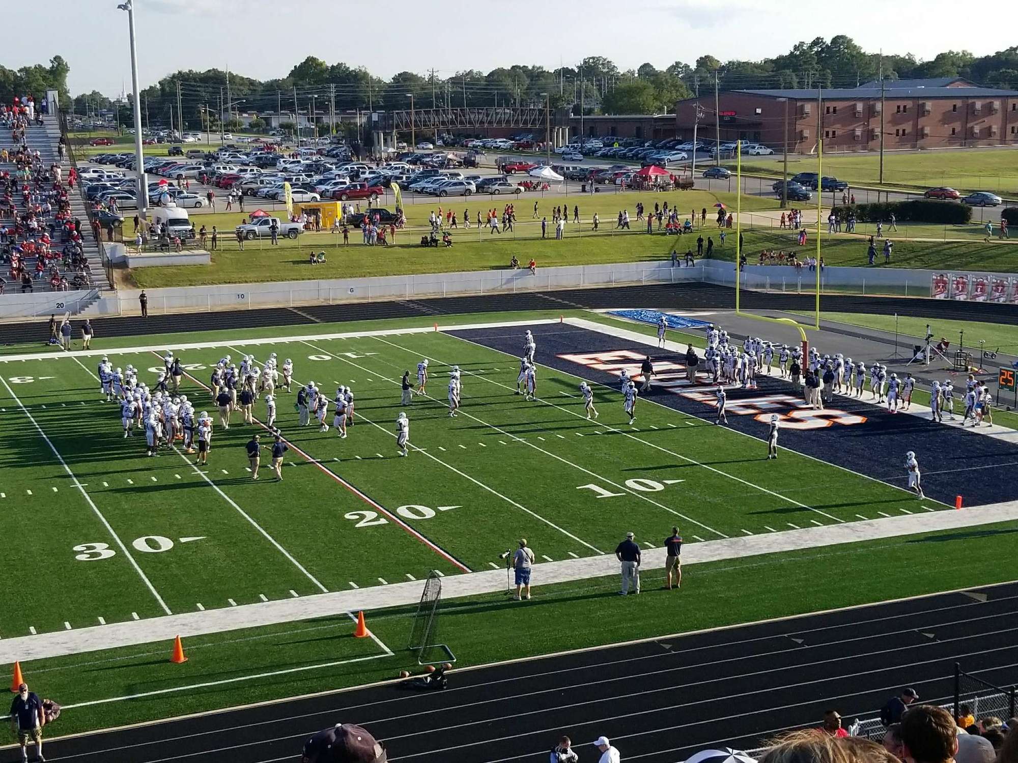 The Warner Robins Demons defeat the Northside Eagles 28 to 17 - ScoreStream