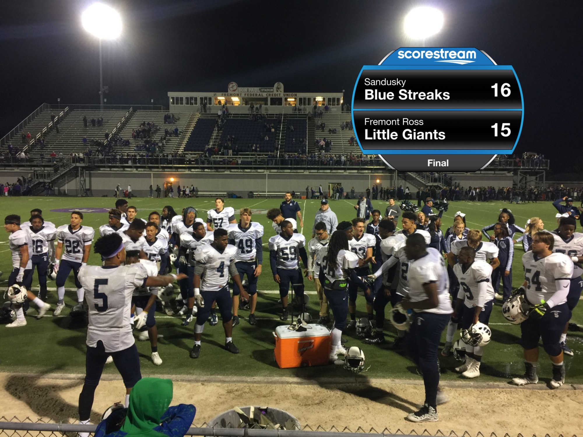The Sandusky Blue Streaks Defeat The Fremont Ross Little Giants 16 To 