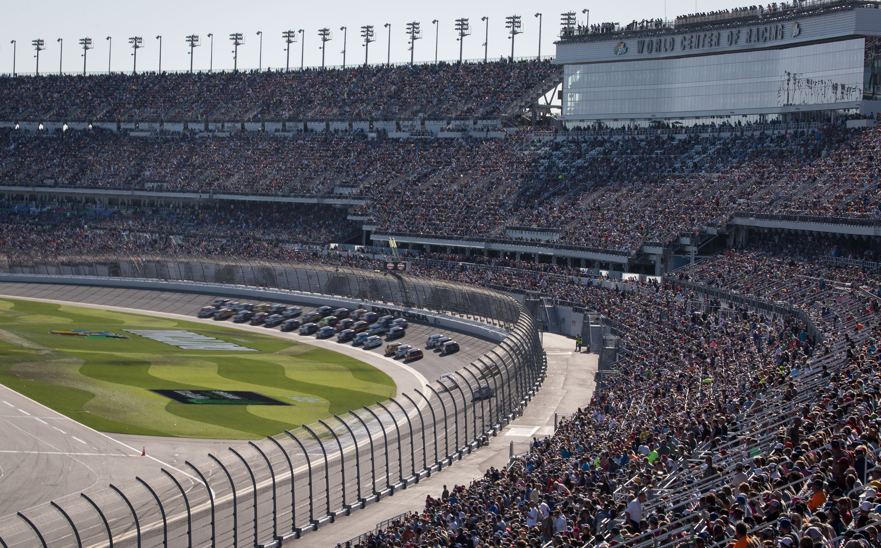 Daytona International Speedway (@DAYTONA) • Facebook, image size:2970x1848