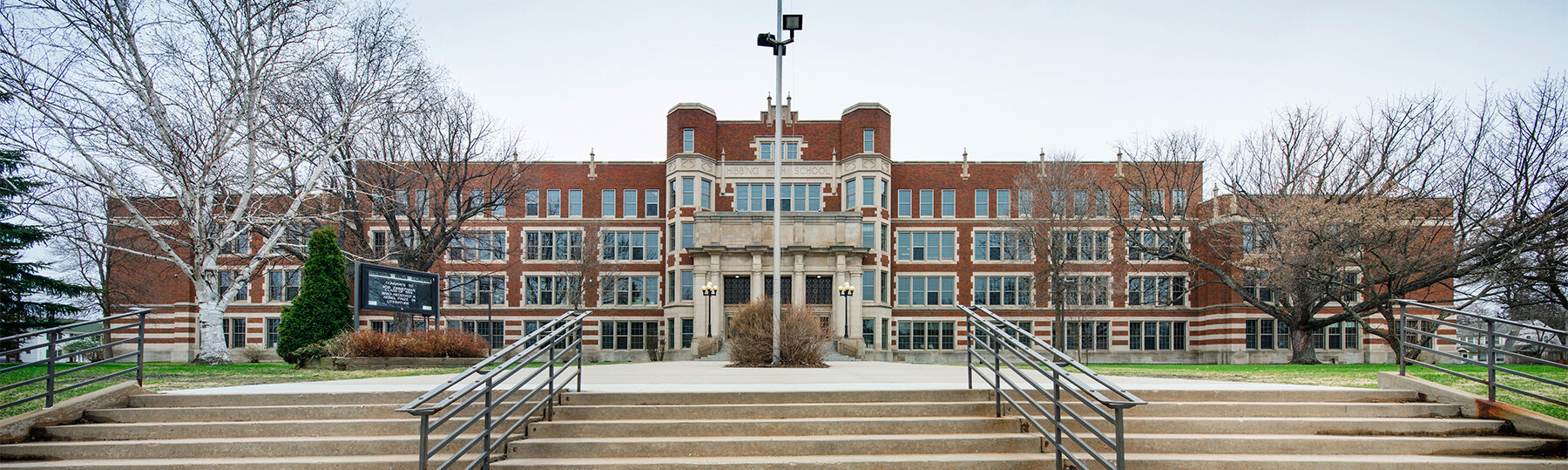 ISD 701 Hibbing High School - Discover the Range, image size:1800x539