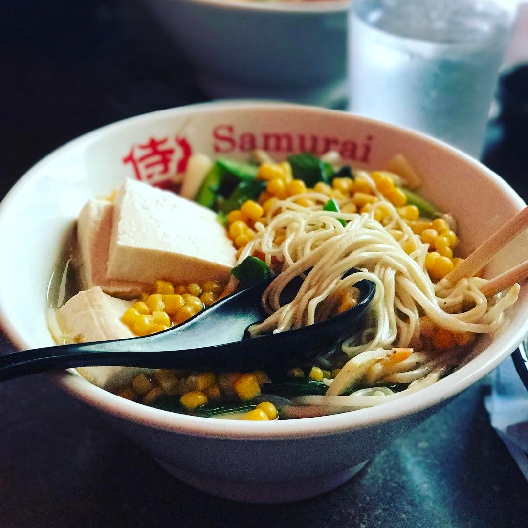 Top 5 Food Trucks Best Noodle Dishes