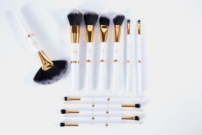 GOLD RUSH - 12 PIECE GOLD AND WHITE SET