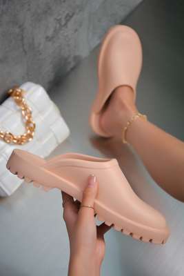 Elian Round Toe Flats