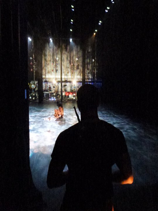 Wil Selby Backstage Performing Seraph With Pilobolus Wil Selby Backstage Performing Seraph With Pilobolus