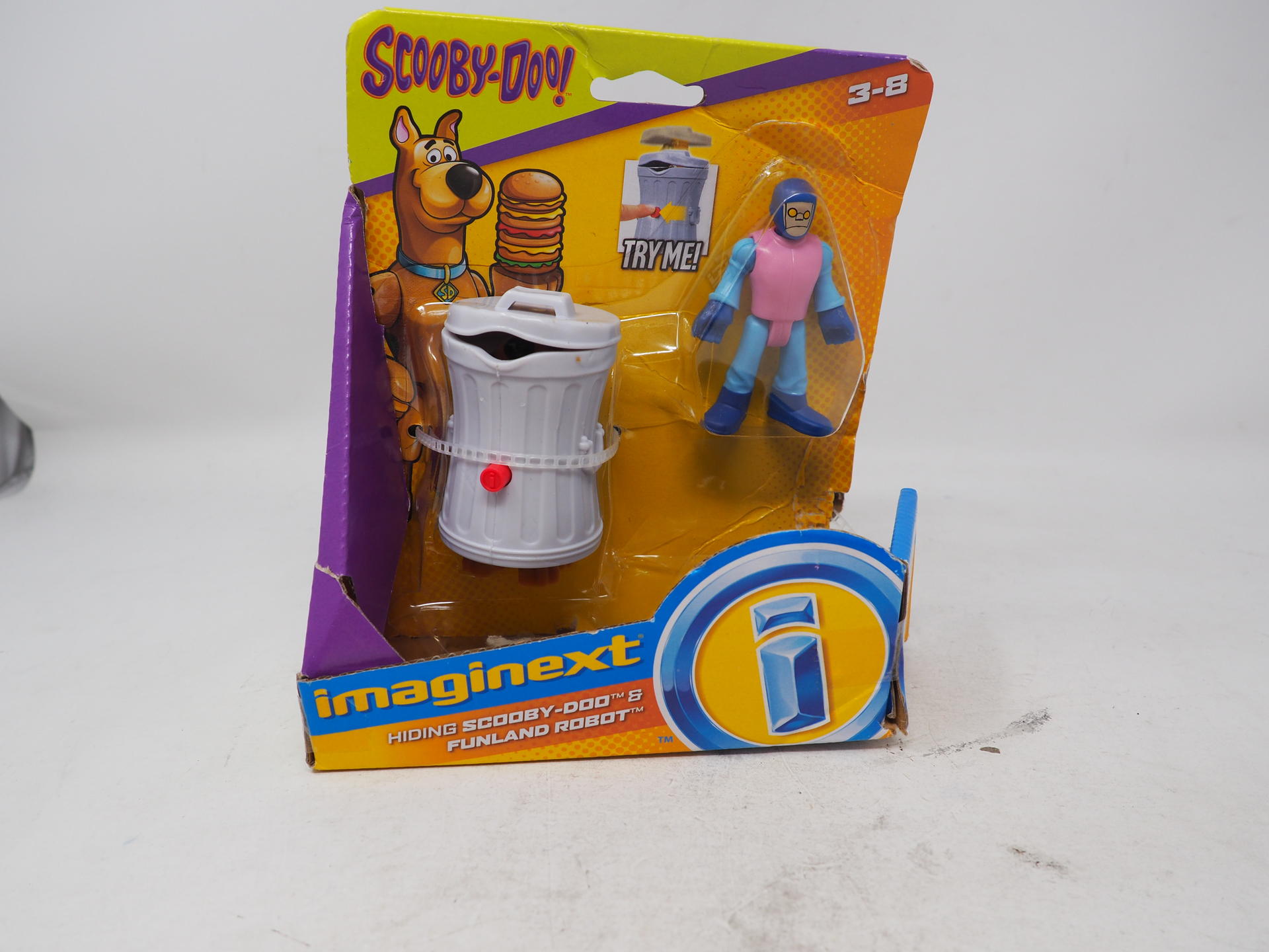 FisherPrice Imaginext ScoobyDoo Hiding Scooby & Funland Robot