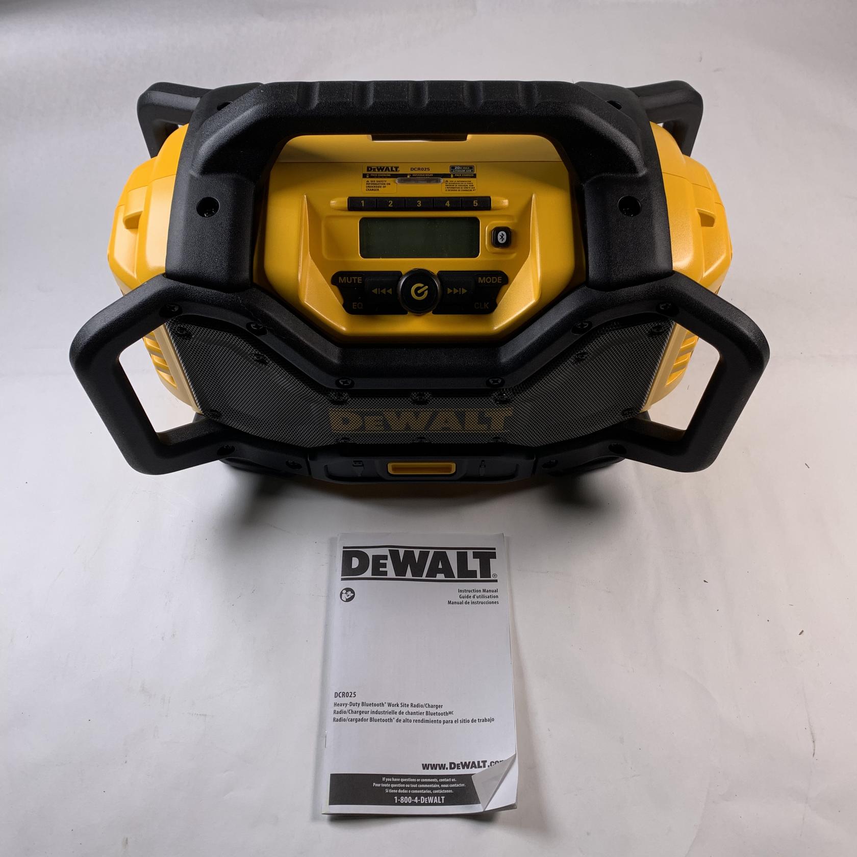DEWALT 20V MAX Portable Radio & Battery Charger, Bluetooth (DCR025