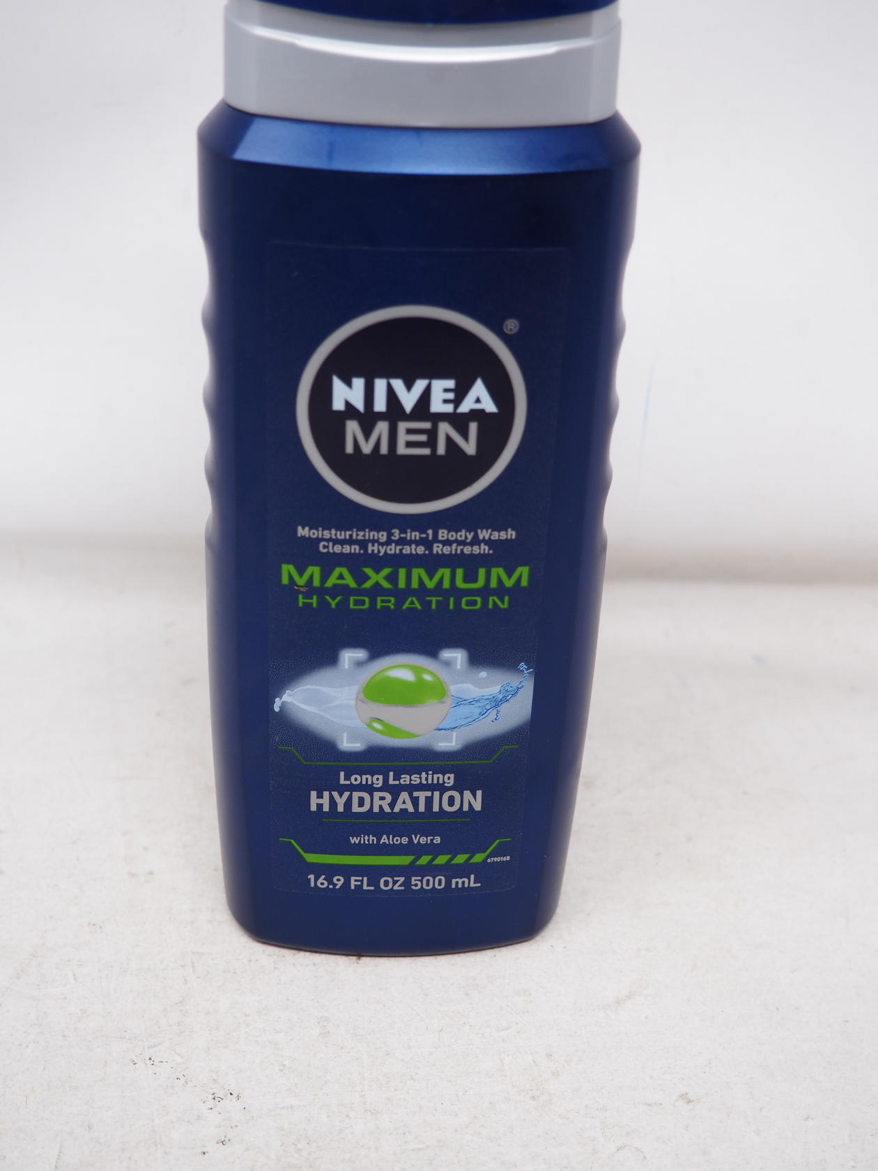 NIVEA Maximum Hydration 3 in 1 Body Wash 16.9 Fluid Ounce 72140015336