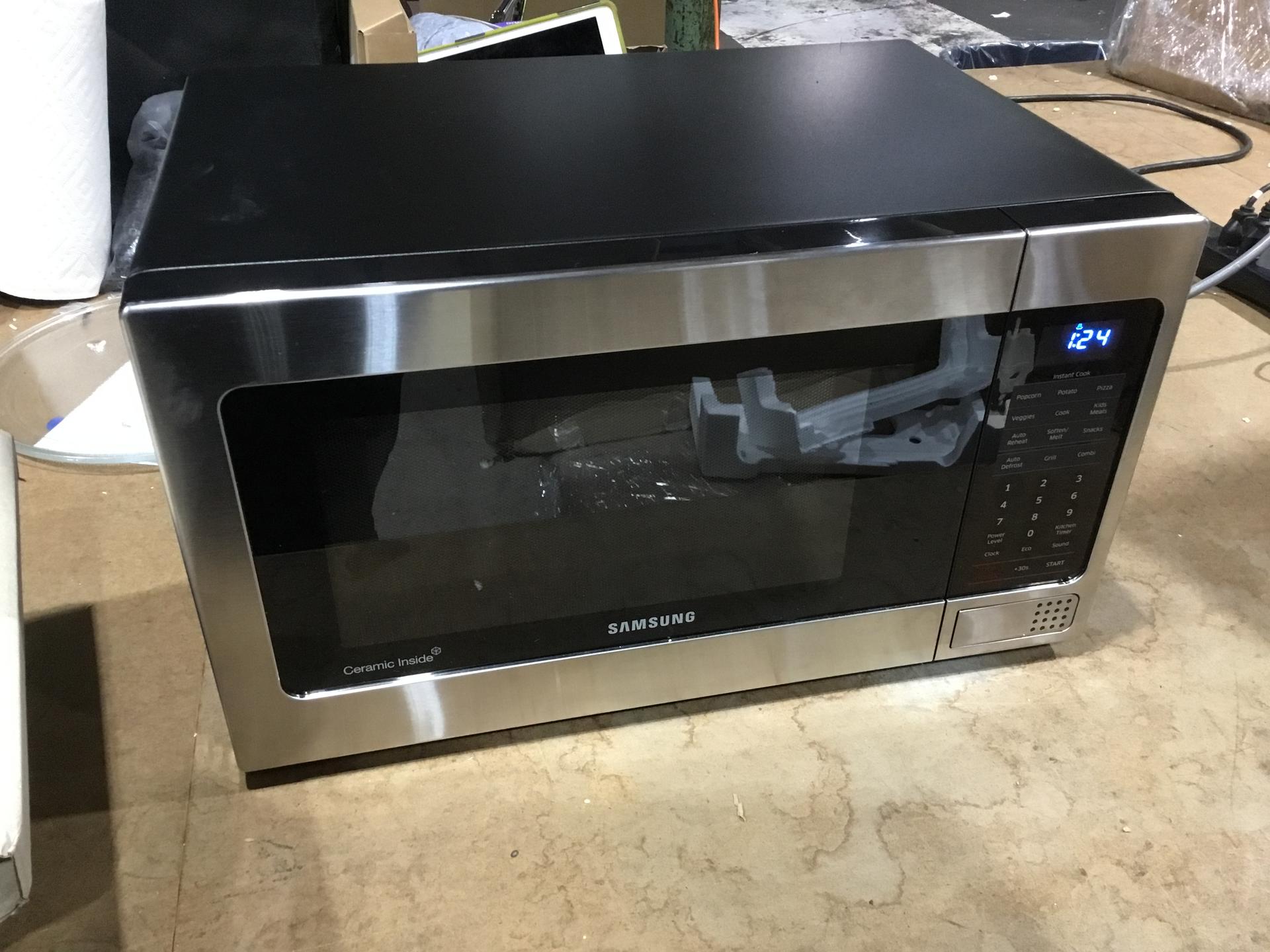 Samsung Electronics MG11H2020CT Countertop Grill Microwave, 1.1 cu. ft