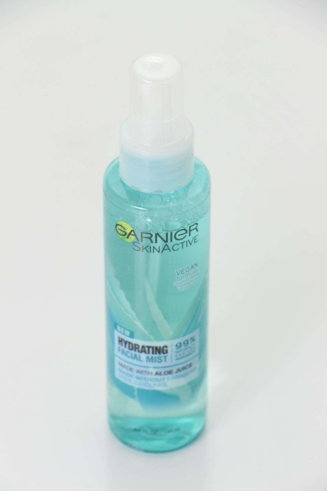2 PACK Garnier SkinActive Aloe Hydrating Facial Facial Mist 4.4 fl oz U17