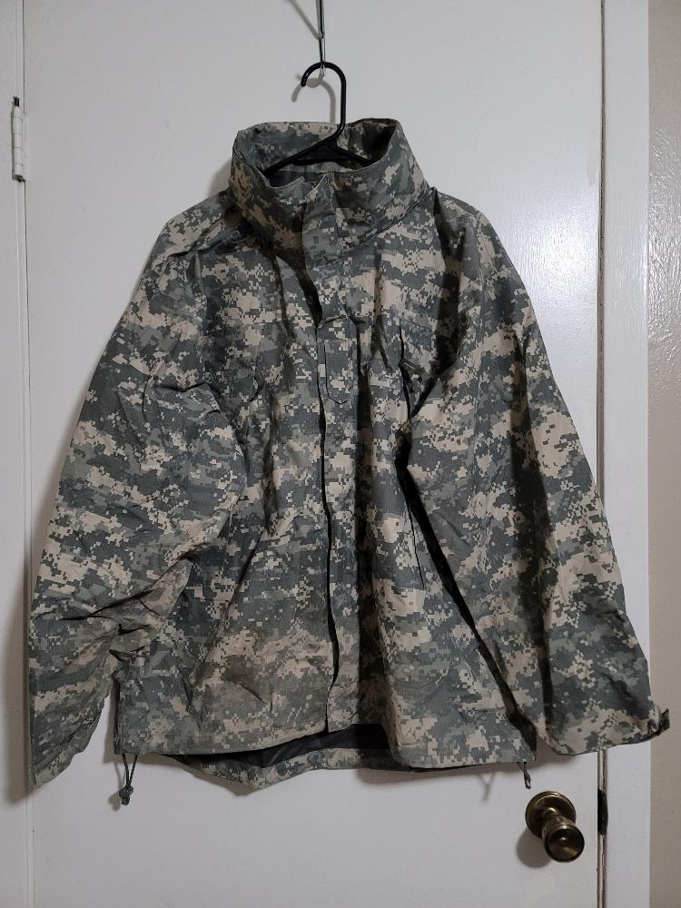 ACU Jacket GEN III Extreme Cold/Wet Weather Medium/Regular