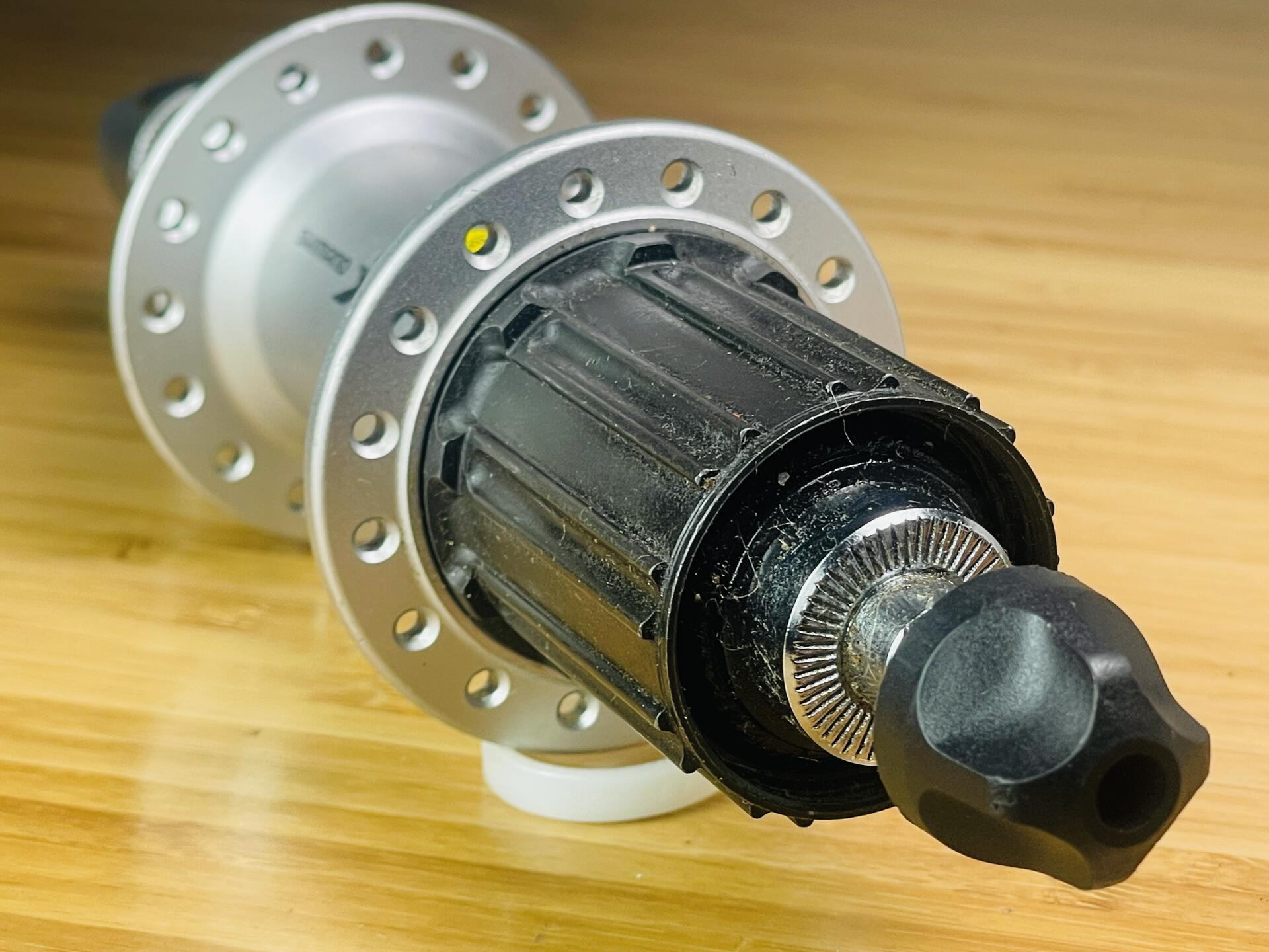 NOS Storage-Worn Shimano Deore XT 32h Rear Hub FH-M775 CLD 135mm