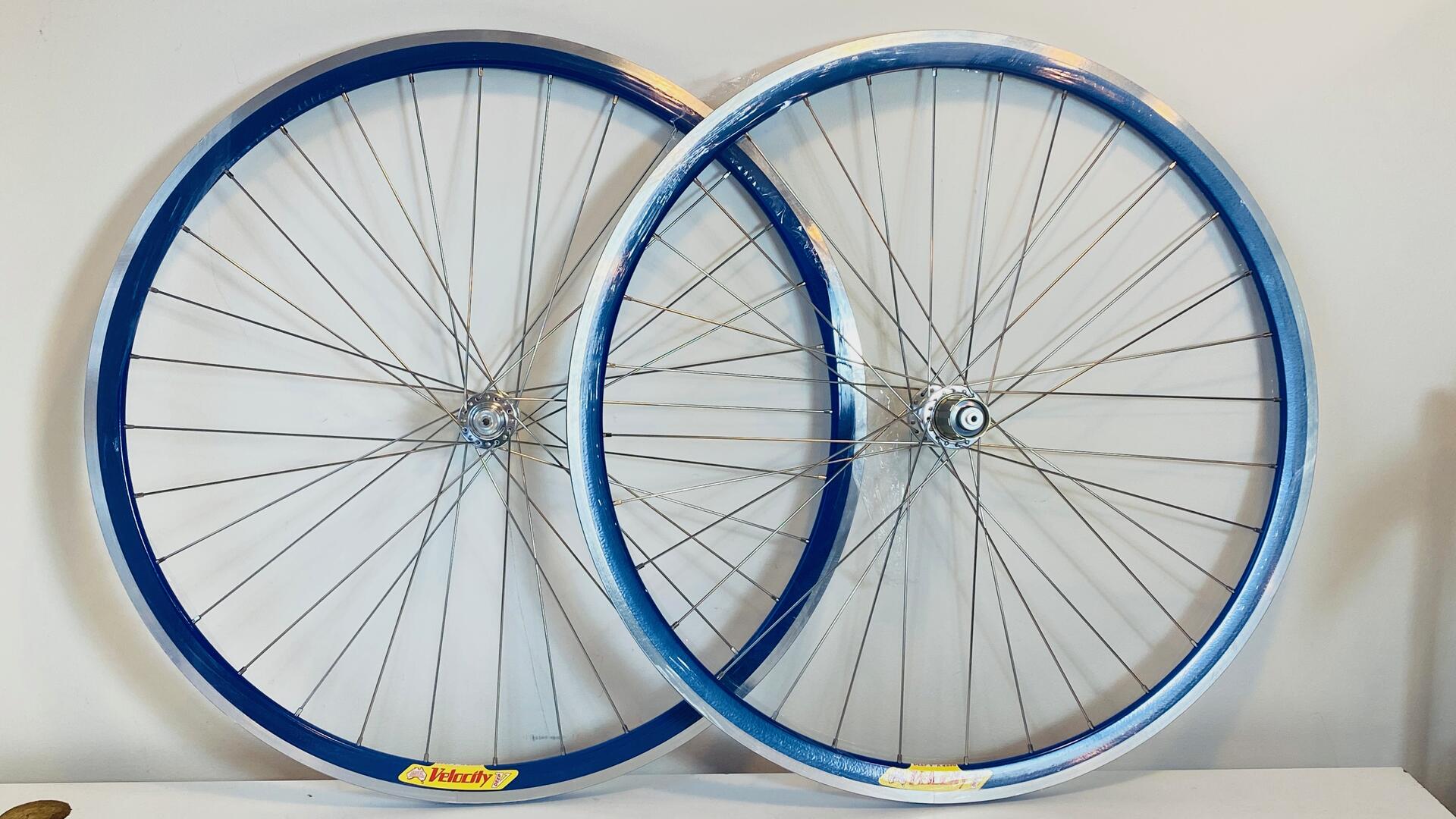 Velocity DEEP-V 700c Road Wheelset 32h 8-10 Speed 100/130 - Frost