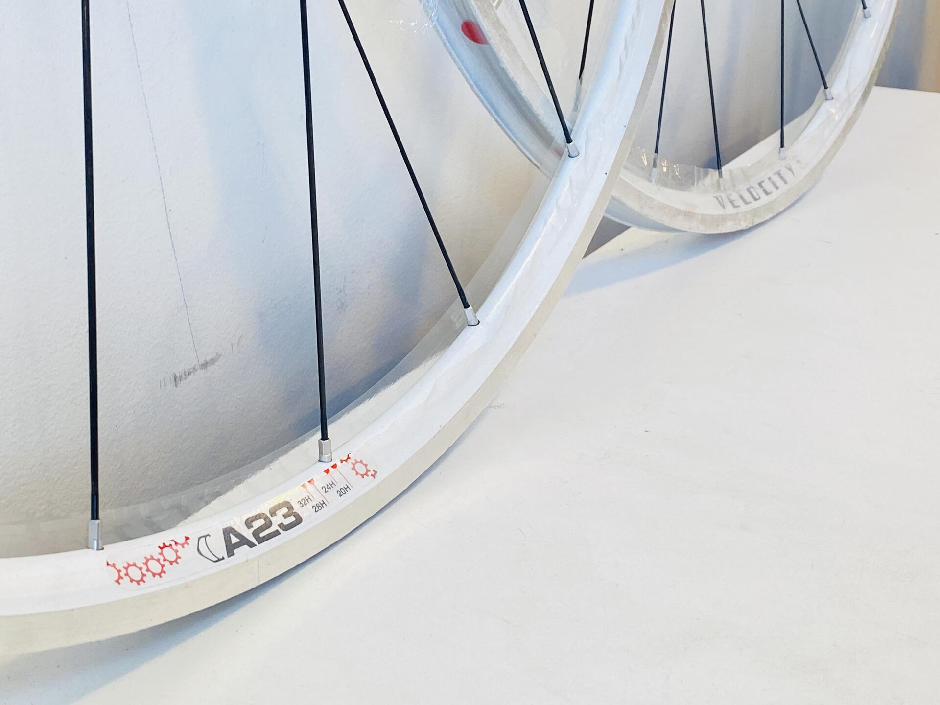 Velocity A23 700c Clincher Road Wheelset 20/24h 100/130 8-10 Speed
