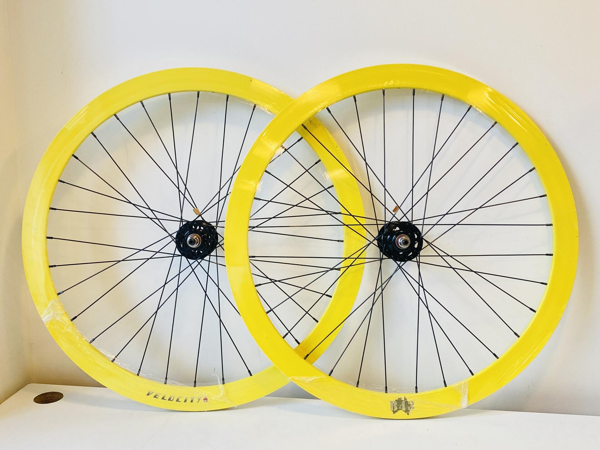 Velocity B-43 700c Fixed Gear Wheelset 32h 100/120mm Origin-8 Hubs