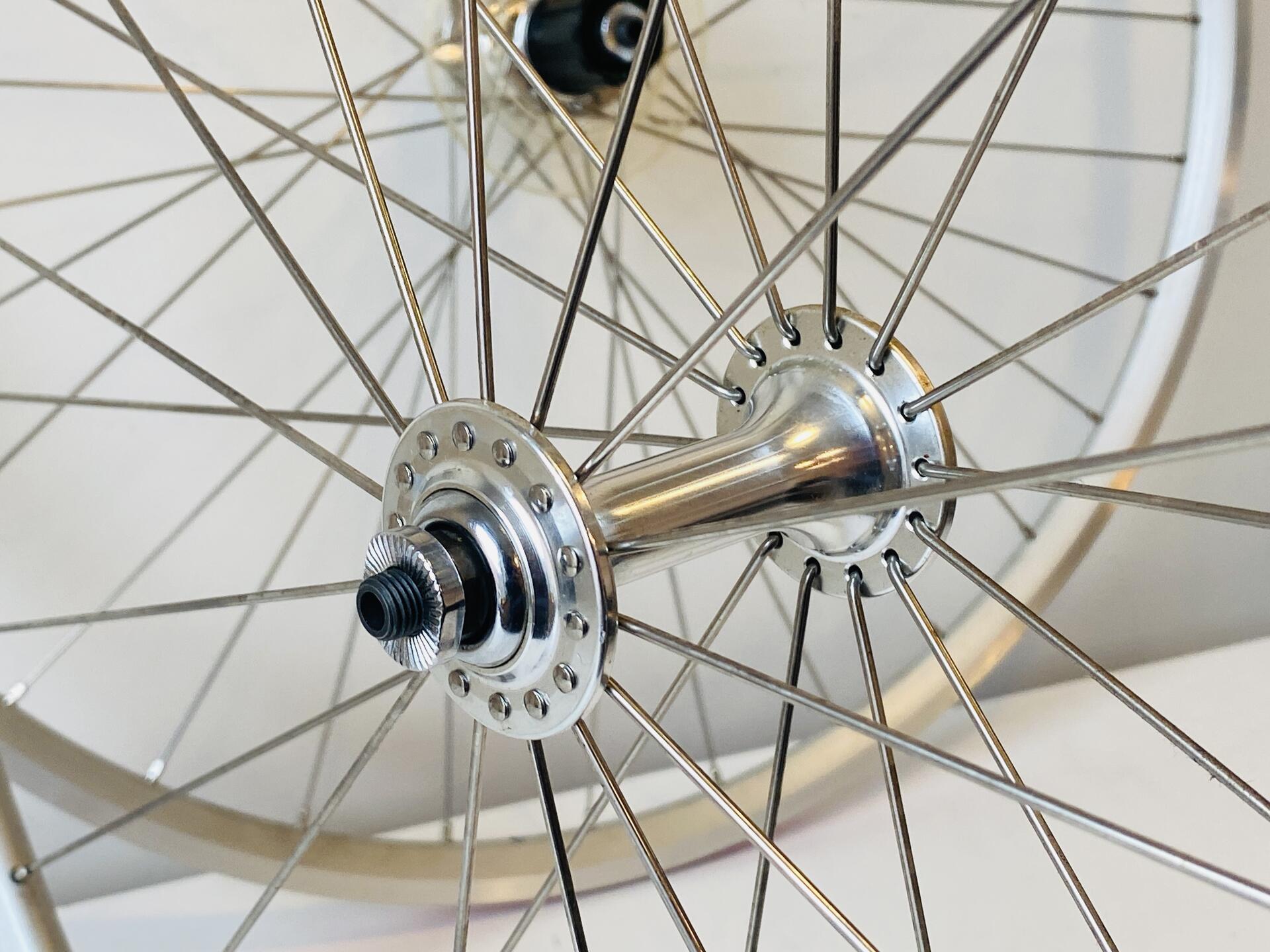 Alexrims DA16 700c Road Wheelset 622x18 100/130 8-10s 28h/32h