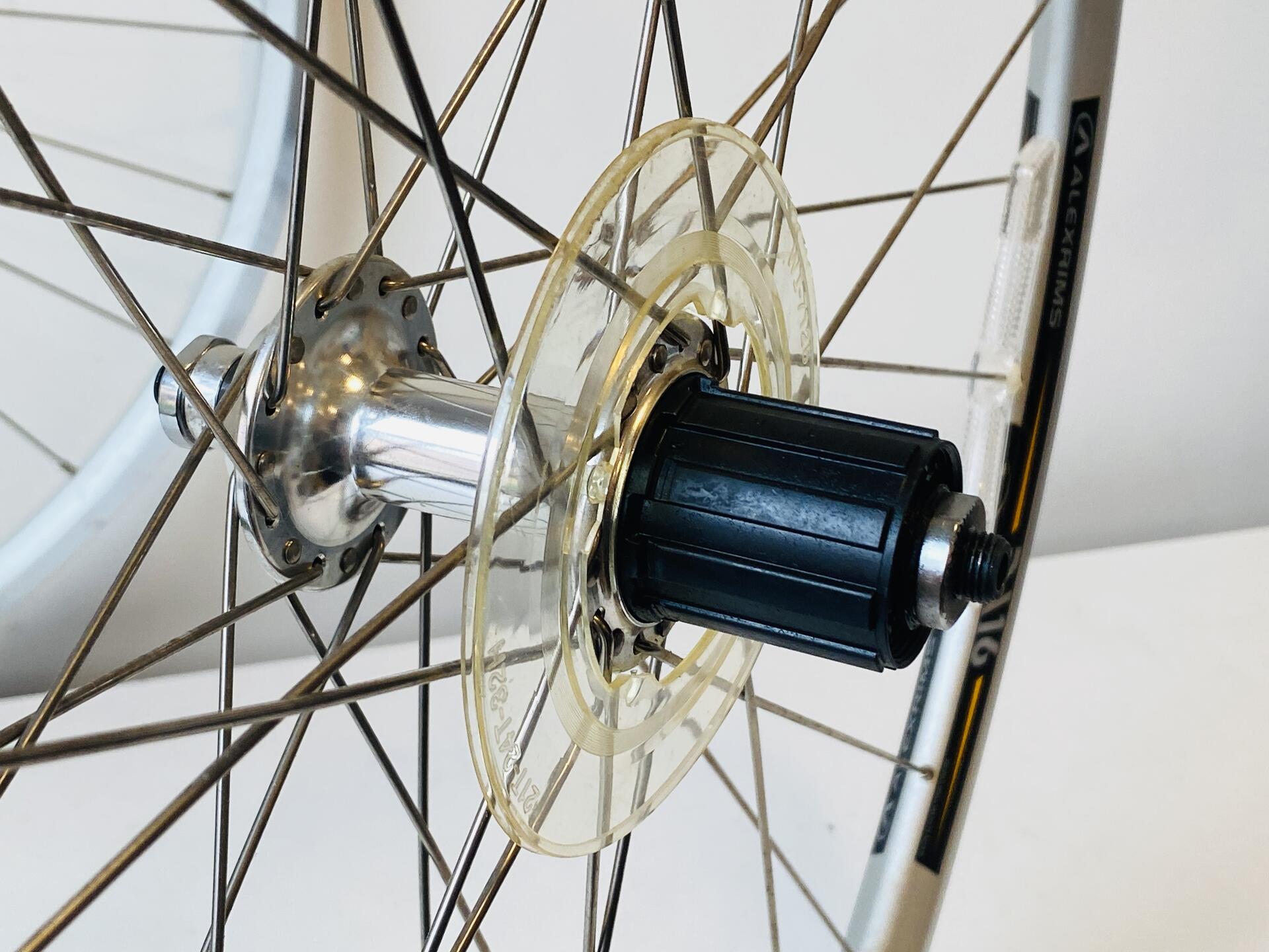 Alexrims DA16 700c Road Wheelset 622x18 100/130 8-10s 28h/32h