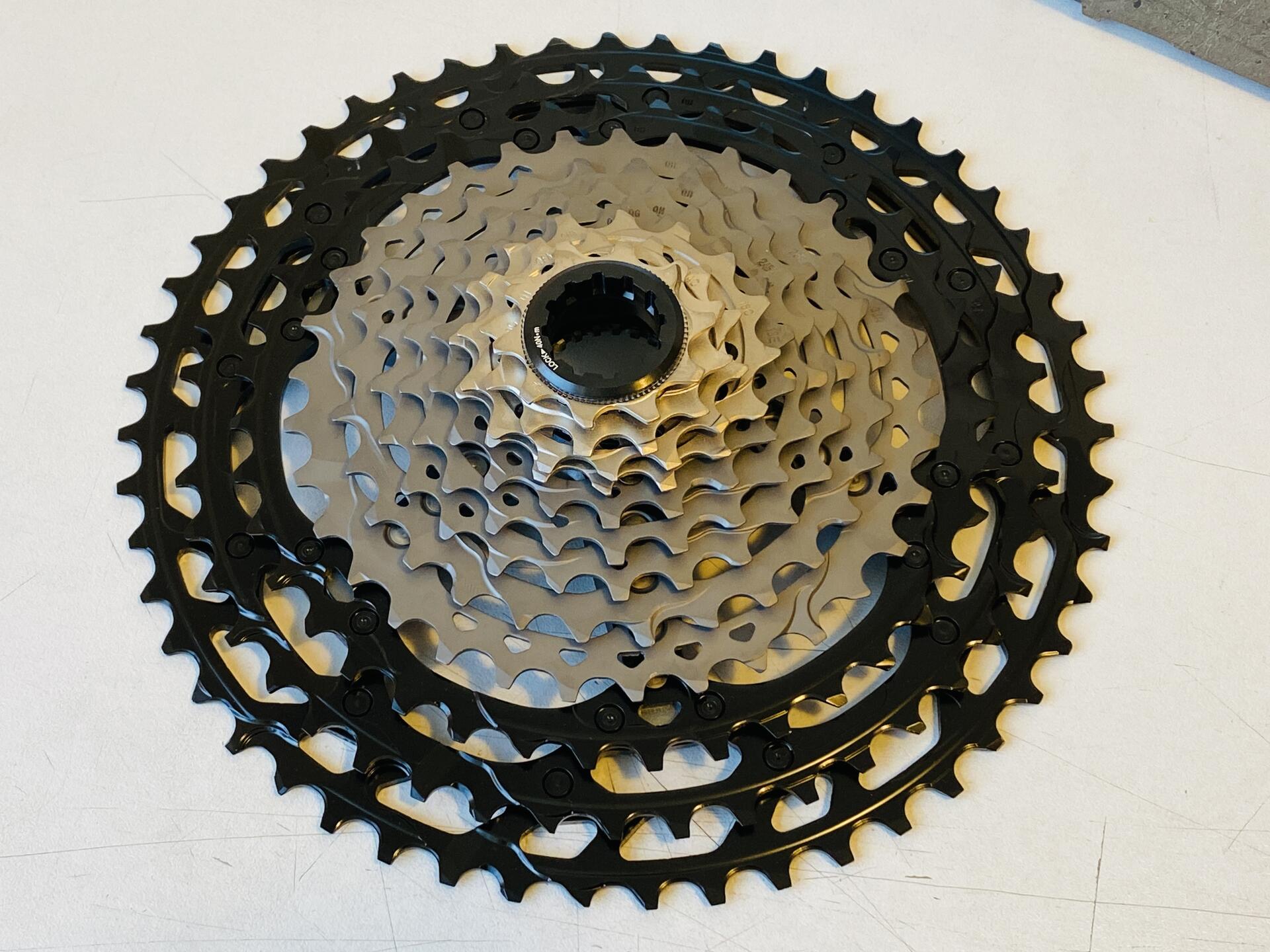 XTR CS-M9100 12S 10-51T シマノSHIMANO 中古 Shimano XTR CS-M9100 Cassette Micro Spline 12-Speed 10-51T Black