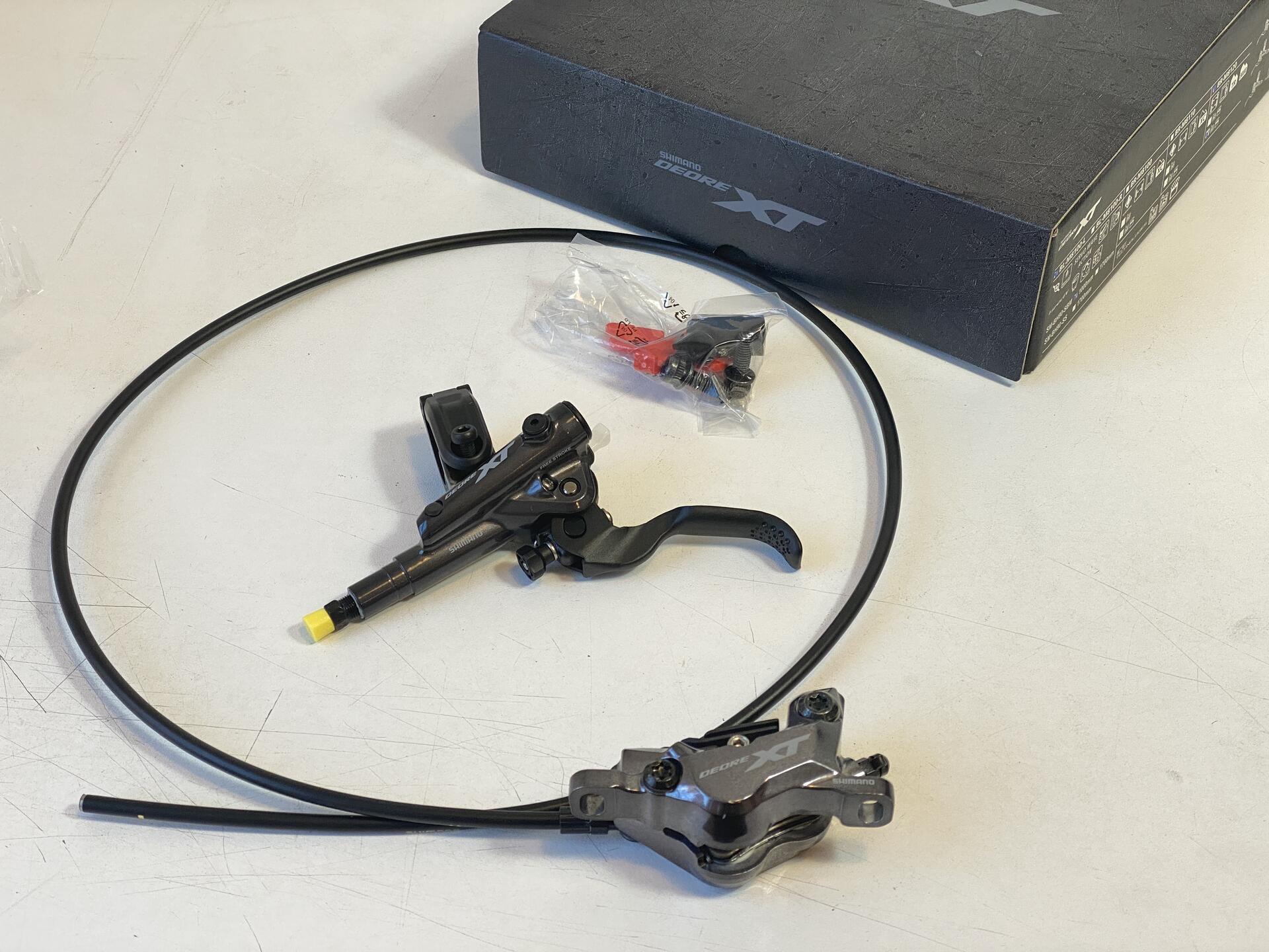 Shimano Deore XT BL-M8100/BR-M8120 Disc Brake and Lever - Front