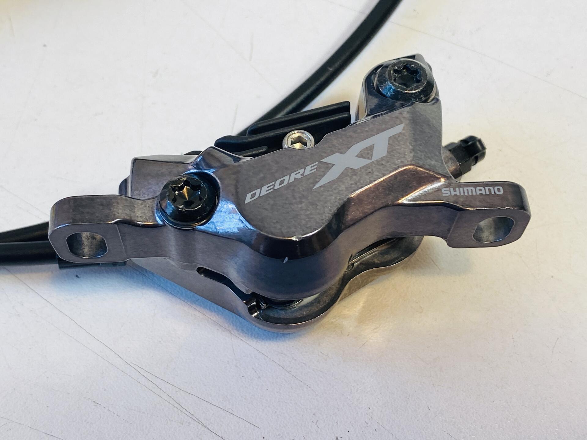 Shimano Deore XT BL-M8100/BR-M8120 Disc Brake and Lever - Front