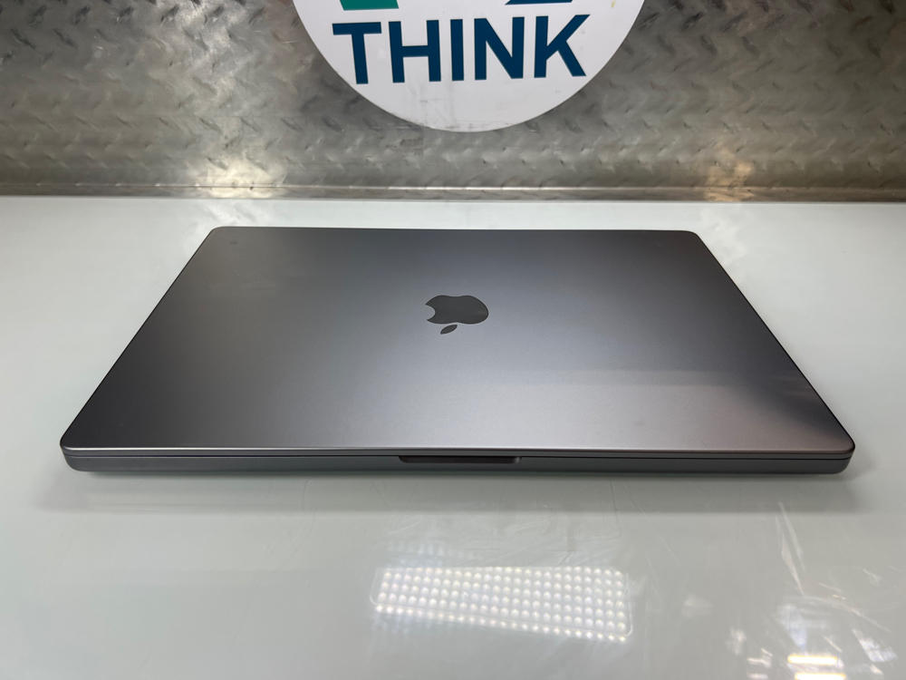 W-mac様 Apple MacBook A2485 Z14W00105LL/A M1 Pro, 32GB RAM, 1TB SSD, 16