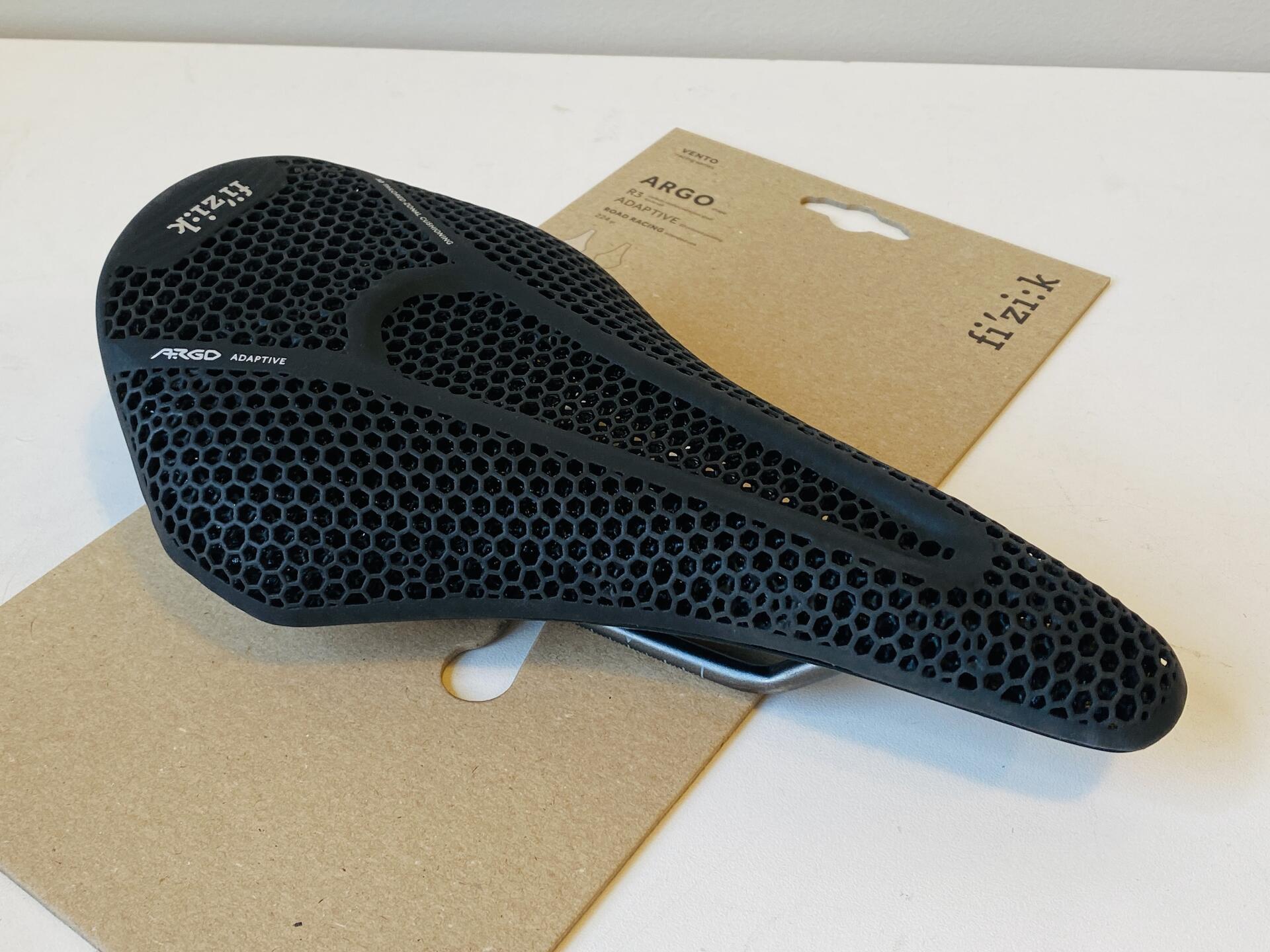 Fizik Vento Argo R3 Adaptive Saddle - 140mm - Black - Light Use | eBay