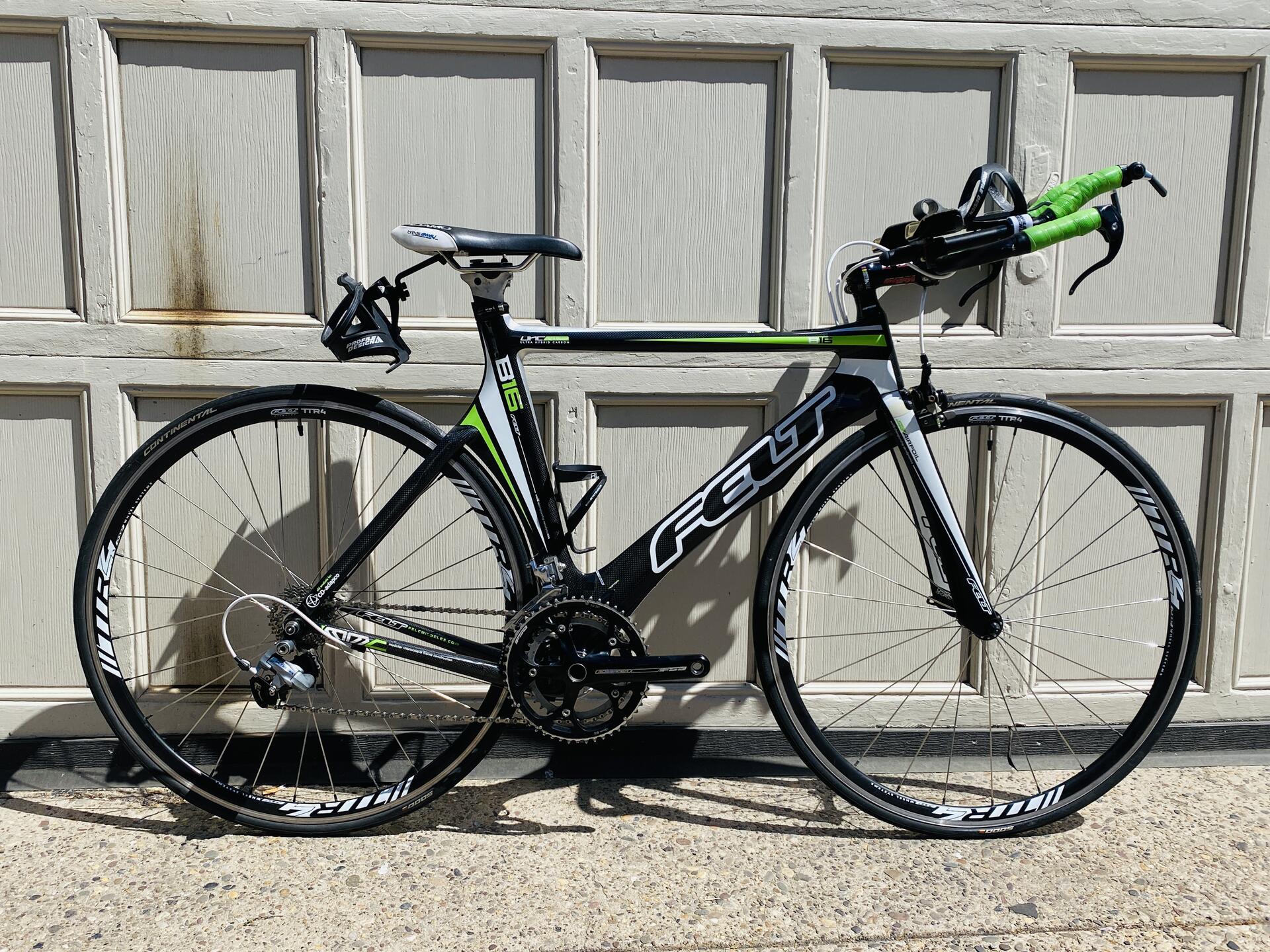 Felt B16 Triathlon Carbon Bicycle 52cm Medium - 700c Ultegra 2x10s