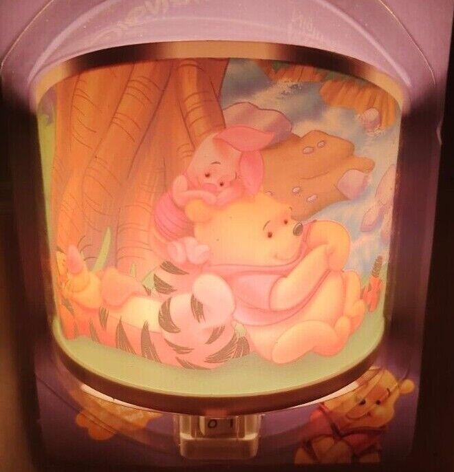 Disney Winnie The Pooh Magic Night Light UK Plug - Bulb included - Picture 7 of 13