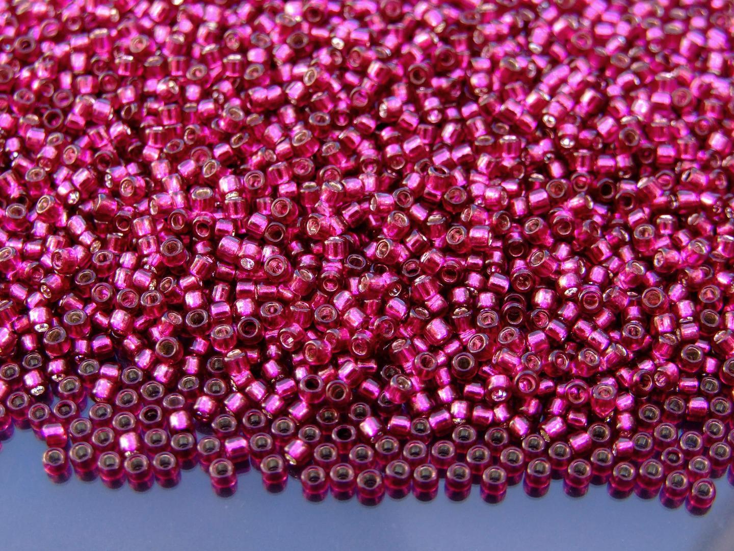 10g TOHO 11/0 Takumi Japanese Seed Beads 2mm 20 Colors To Choose Beading - Picture 11 of 20