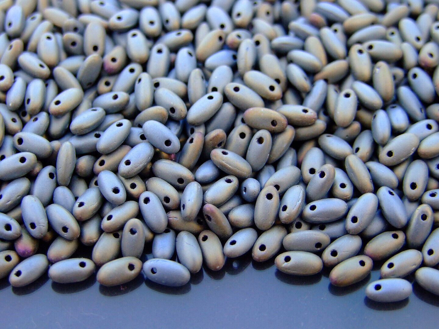 10g Rizo Czech Seed Beads 2.5x6mm 35 Colors to Choose Jewelry Making Beading - Picture 2 of 34